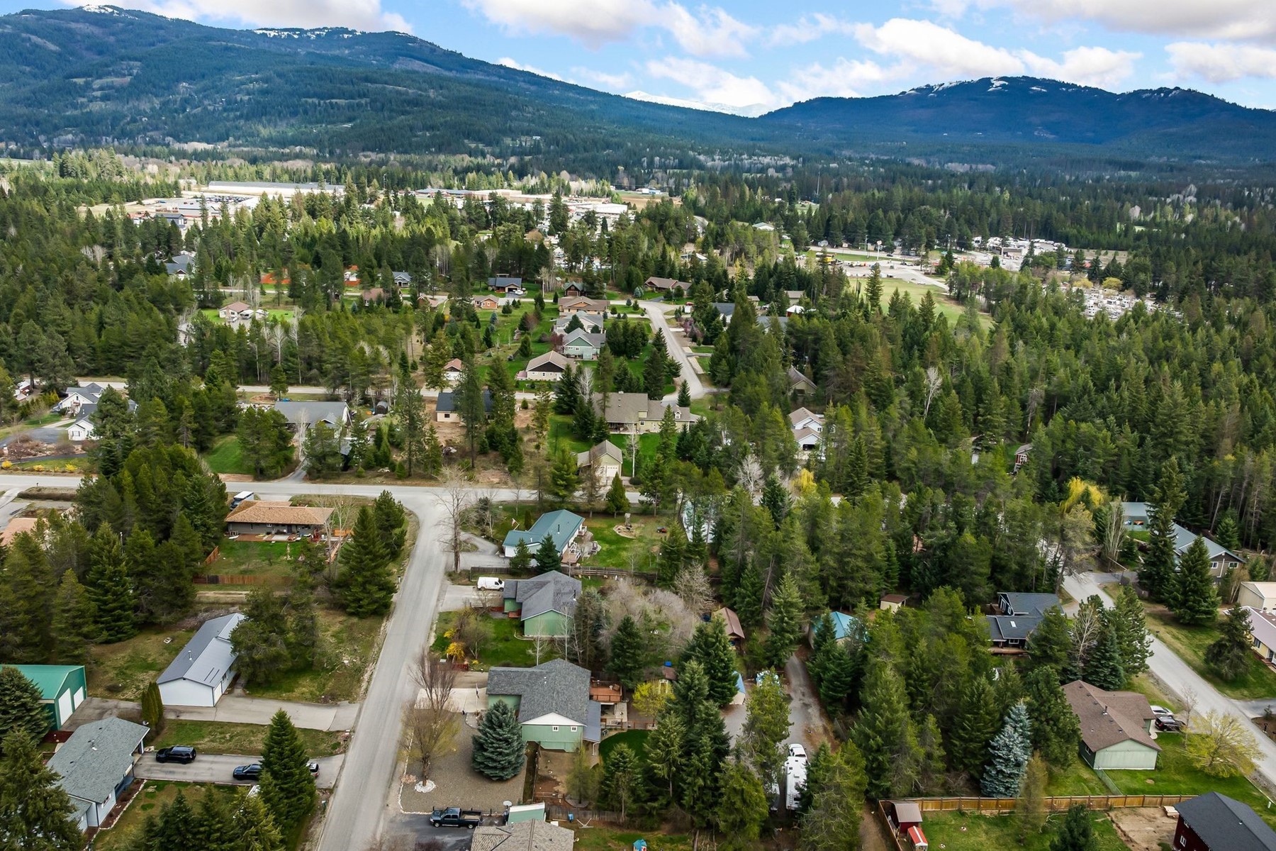  Sagle Multi-Generational - 物件實景