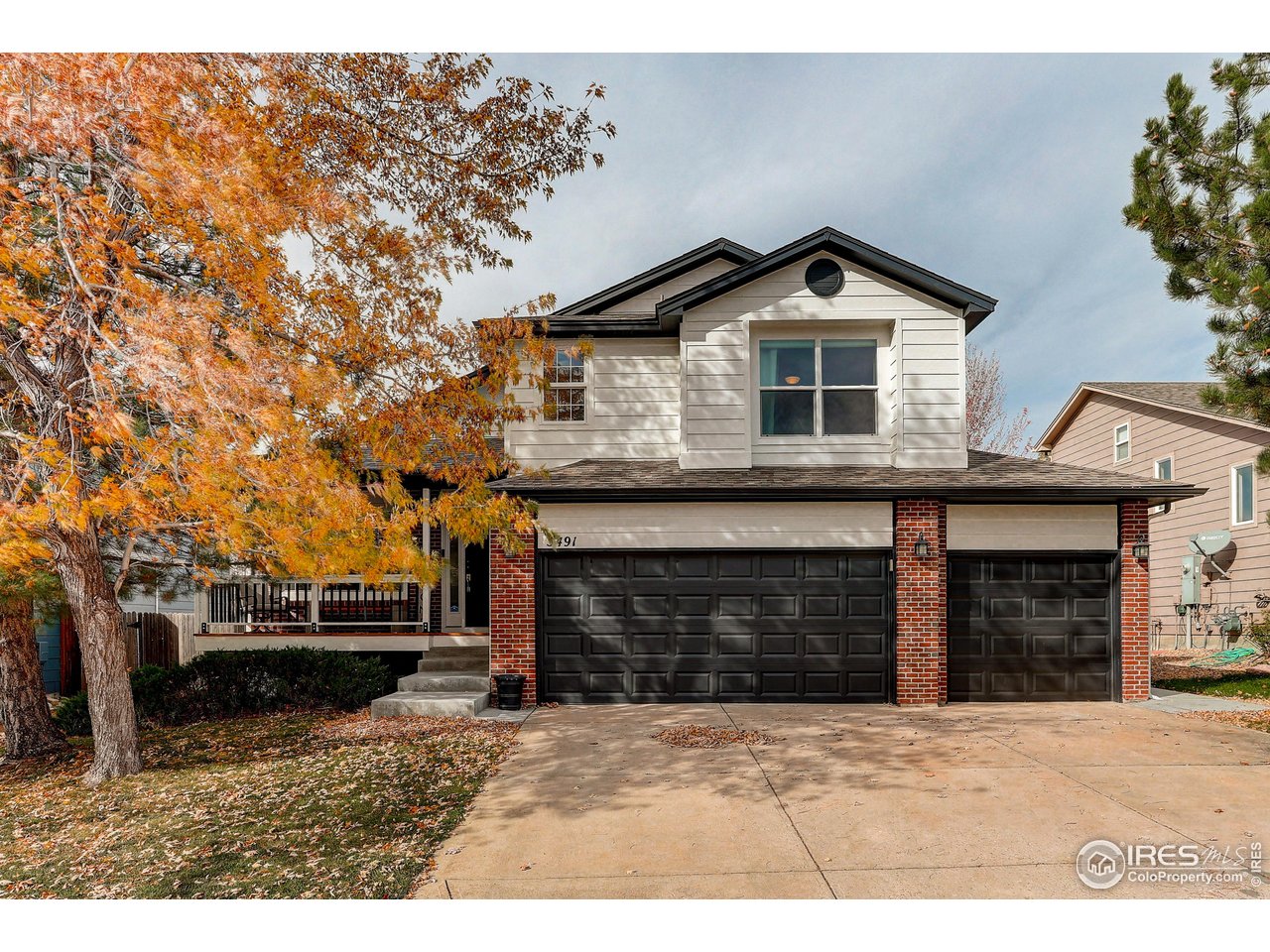 Aurora, Colorado, 80015, United States, 4 Bedrooms Bedrooms, ,2 BathroomsBathrooms,Residential,For Sale,2001847