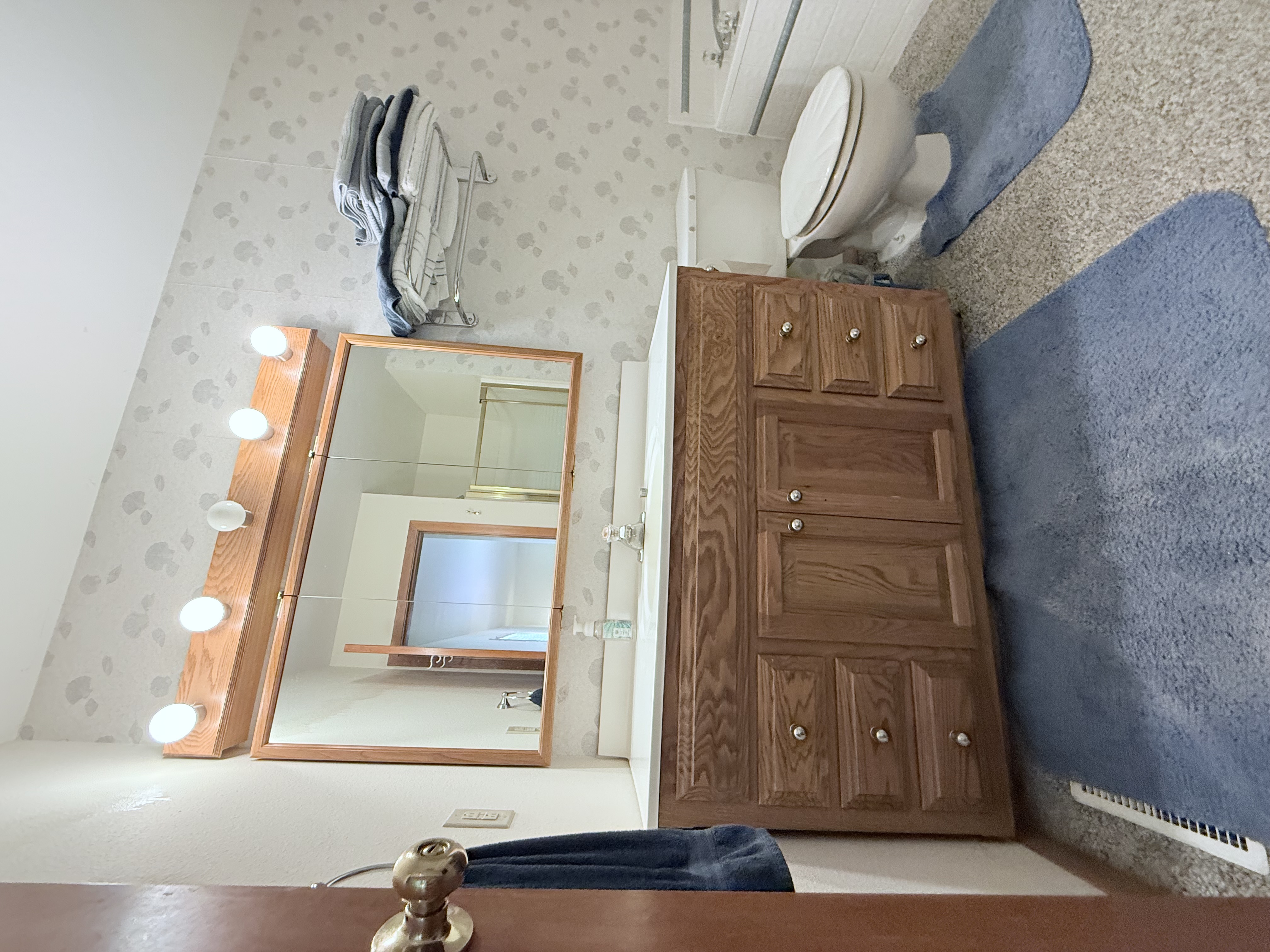 Sagle, Idaho, 83860, United States, 5 Bedrooms Bedrooms, ,4 BathroomsBathrooms,Residential,For Sale,1982064