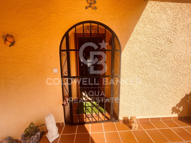 La Nucia, Comunidad Valenciana, ES, 8 Bedrooms Bedrooms, ,2 BathroomsBathrooms,Residential,For Sale,1827987