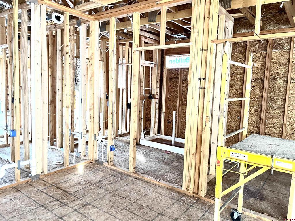 Montrose, Colorado, 81401, United States, 3 Bedrooms Bedrooms, ,2 BathroomsBathrooms,Residential,For Sale,1983770