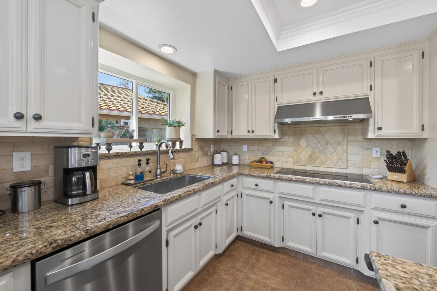 Madera, California, 93637, United States, 3 Bedrooms Bedrooms, ,3 BathroomsBathrooms,Residential,For Sale,2049014