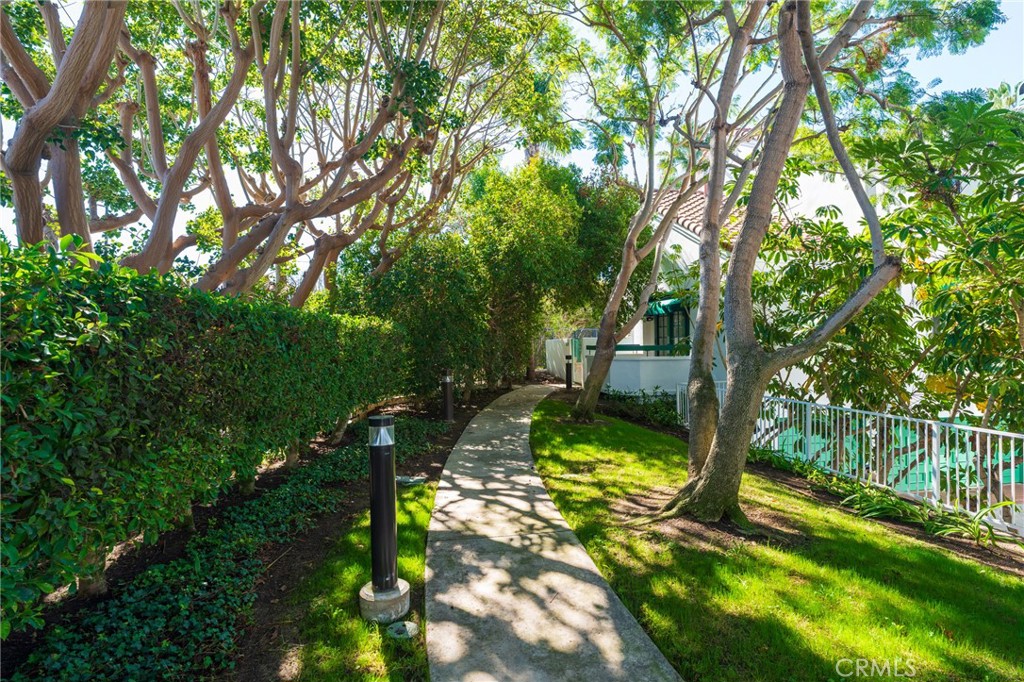 Huntington Beach, California, 92648, United States, 4 Bedrooms Bedrooms, ,3 BathroomsBathrooms,Residential,For Sale,1989716