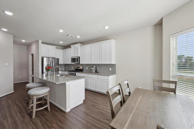 Beaumont, Texas, 77713, United States, 4 Bedrooms Bedrooms, ,4 BathroomsBathrooms,Residential,For Sale,1819267