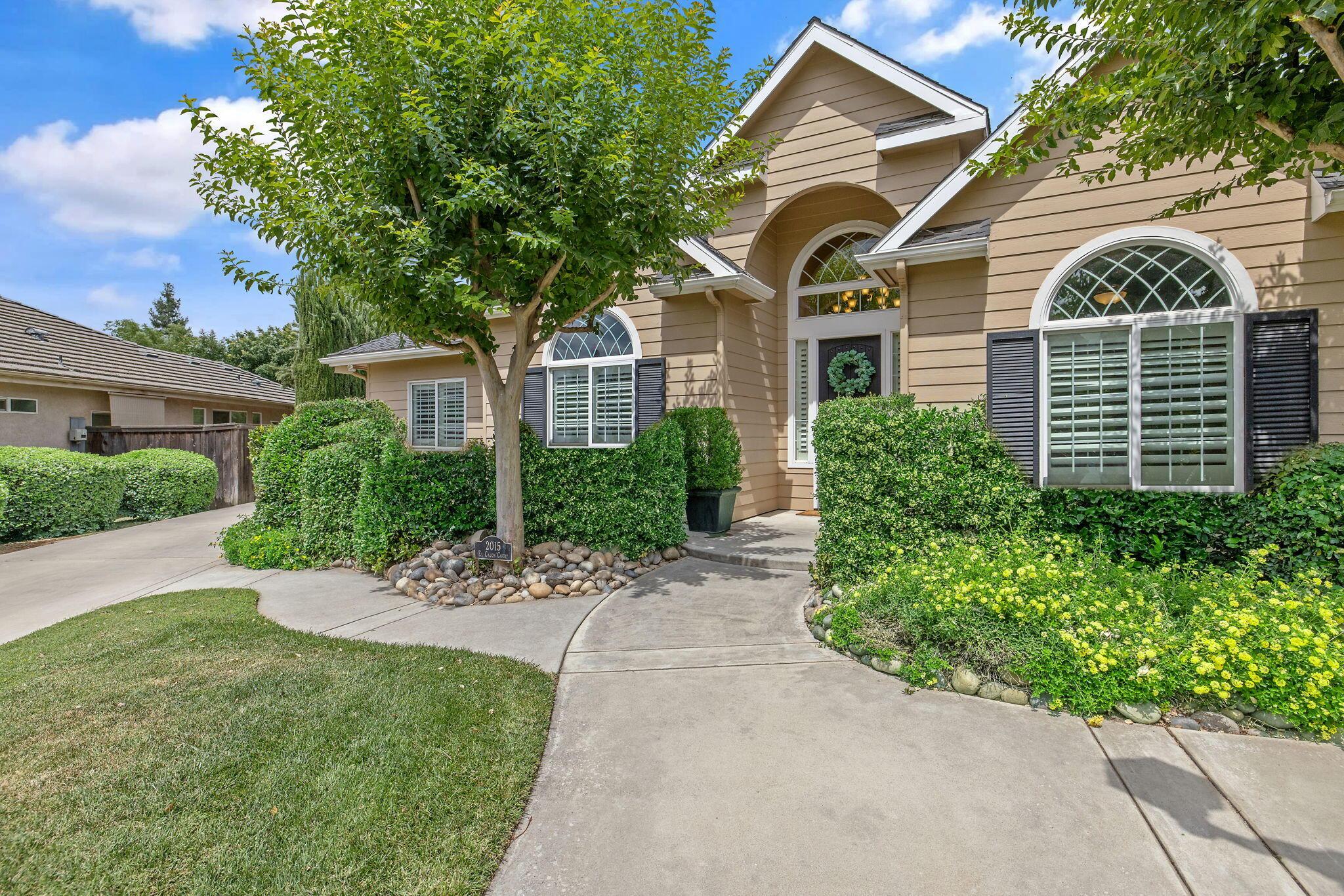 Visalia, California, 93277, United States, 3 Bedrooms Bedrooms, ,2 BathroomsBathrooms,Residential,For Sale,2048559