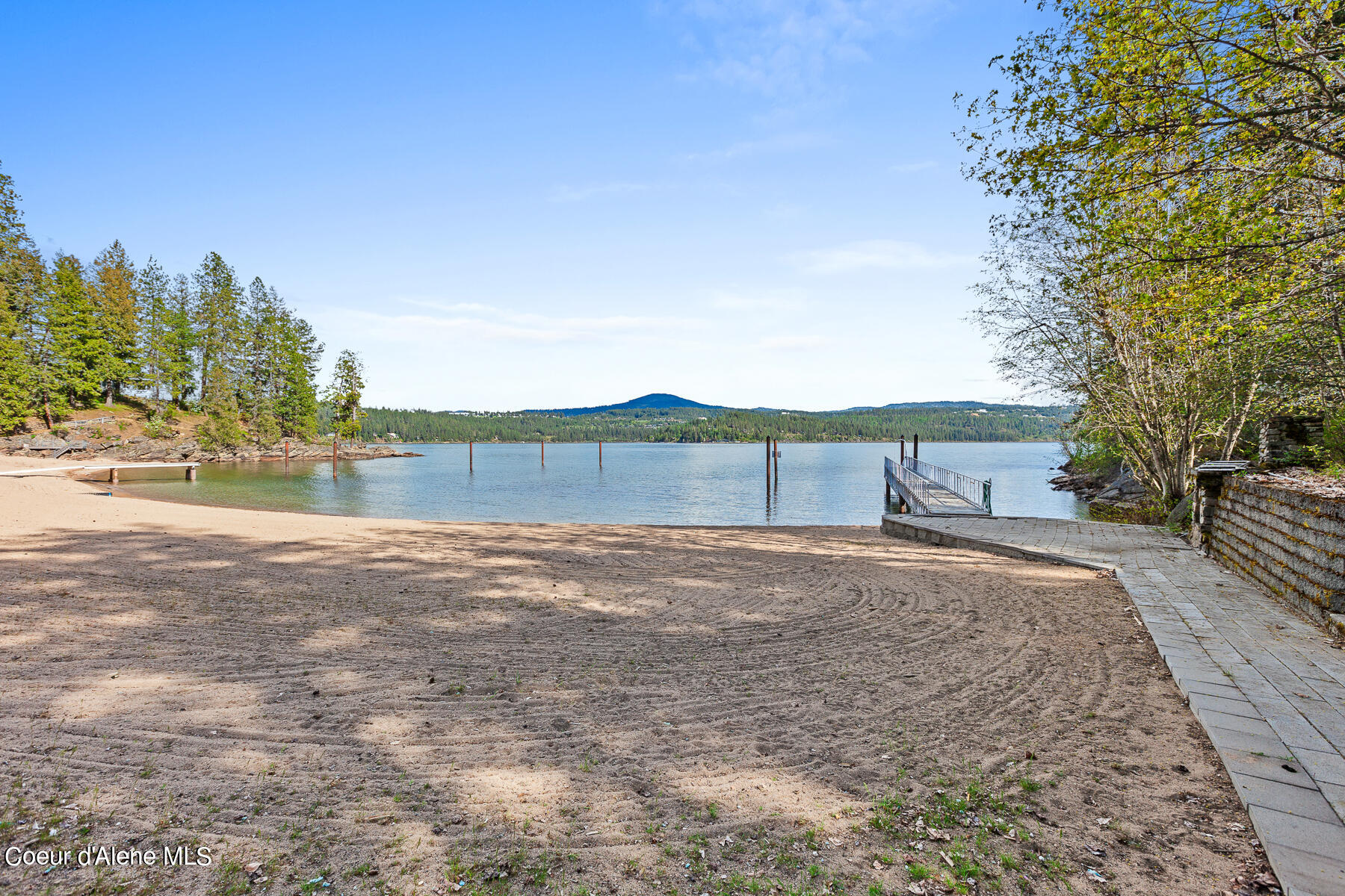 Coeur d'Alene, Idaho, 83814, United States, 5 Bedrooms Bedrooms, ,3 BathroomsBathrooms,Residential,For Sale,1976394