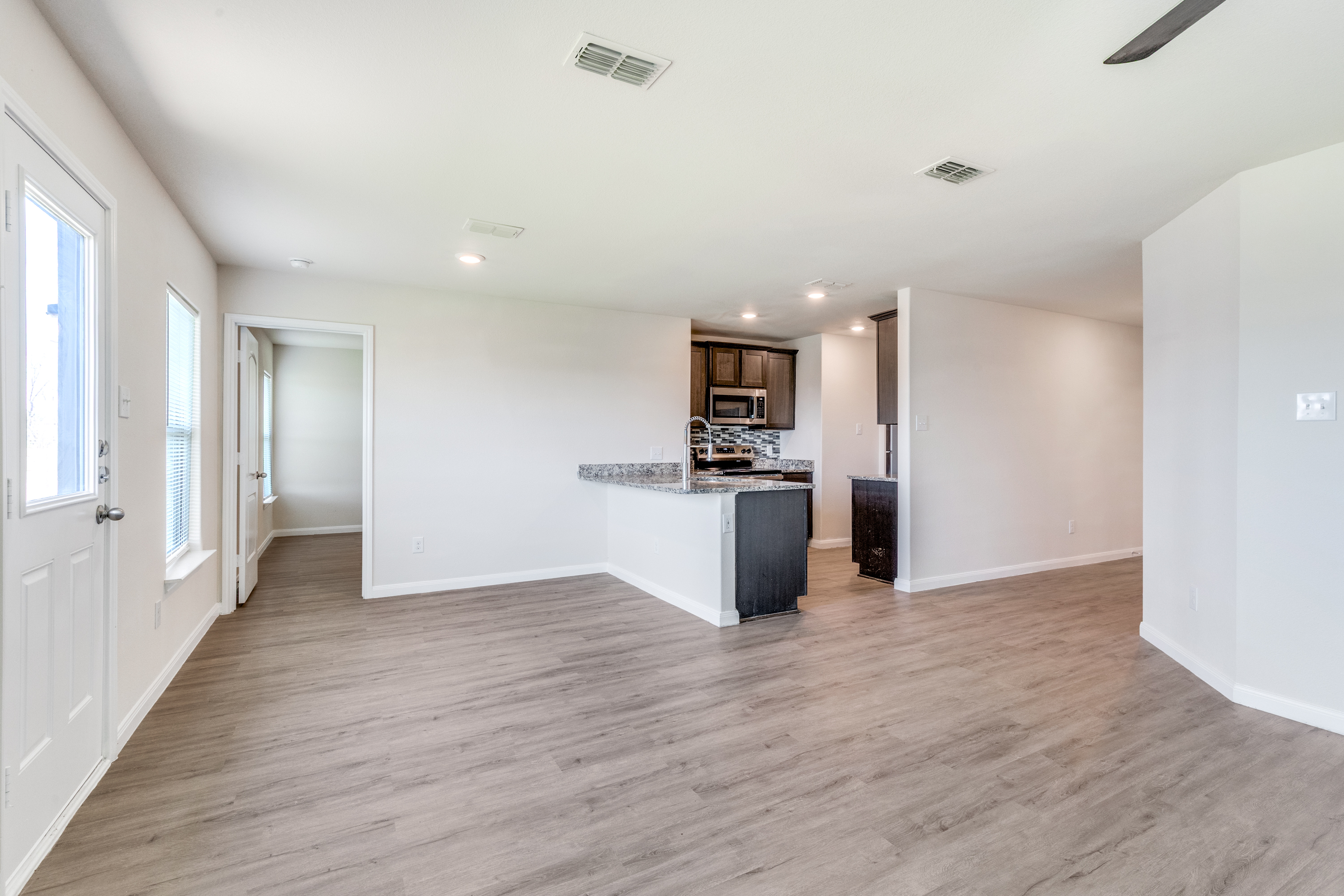  144 Barbwire Way, Newark, TX, 76071 - 物件實景