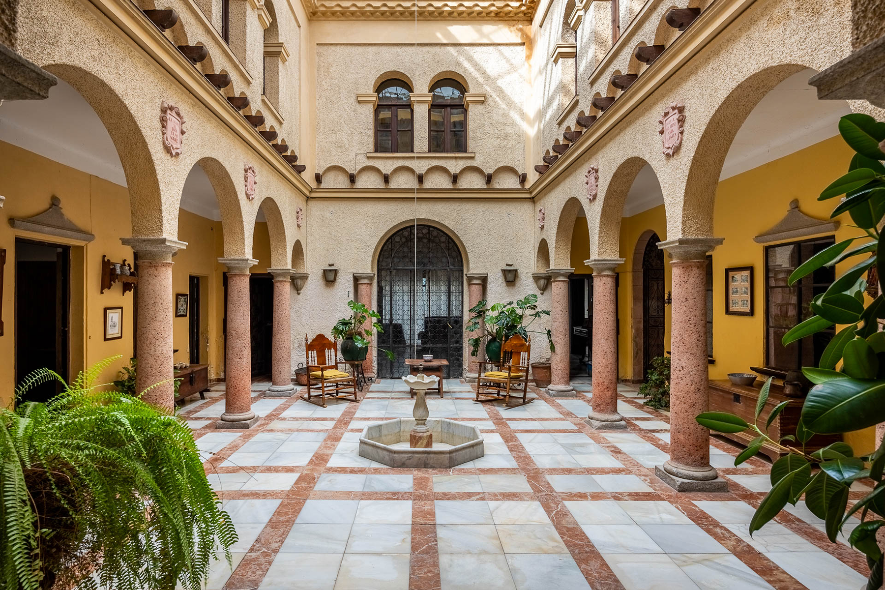  Palace house in Andújar: Ideal for apartment projects or boutique hotel - 物件實景
