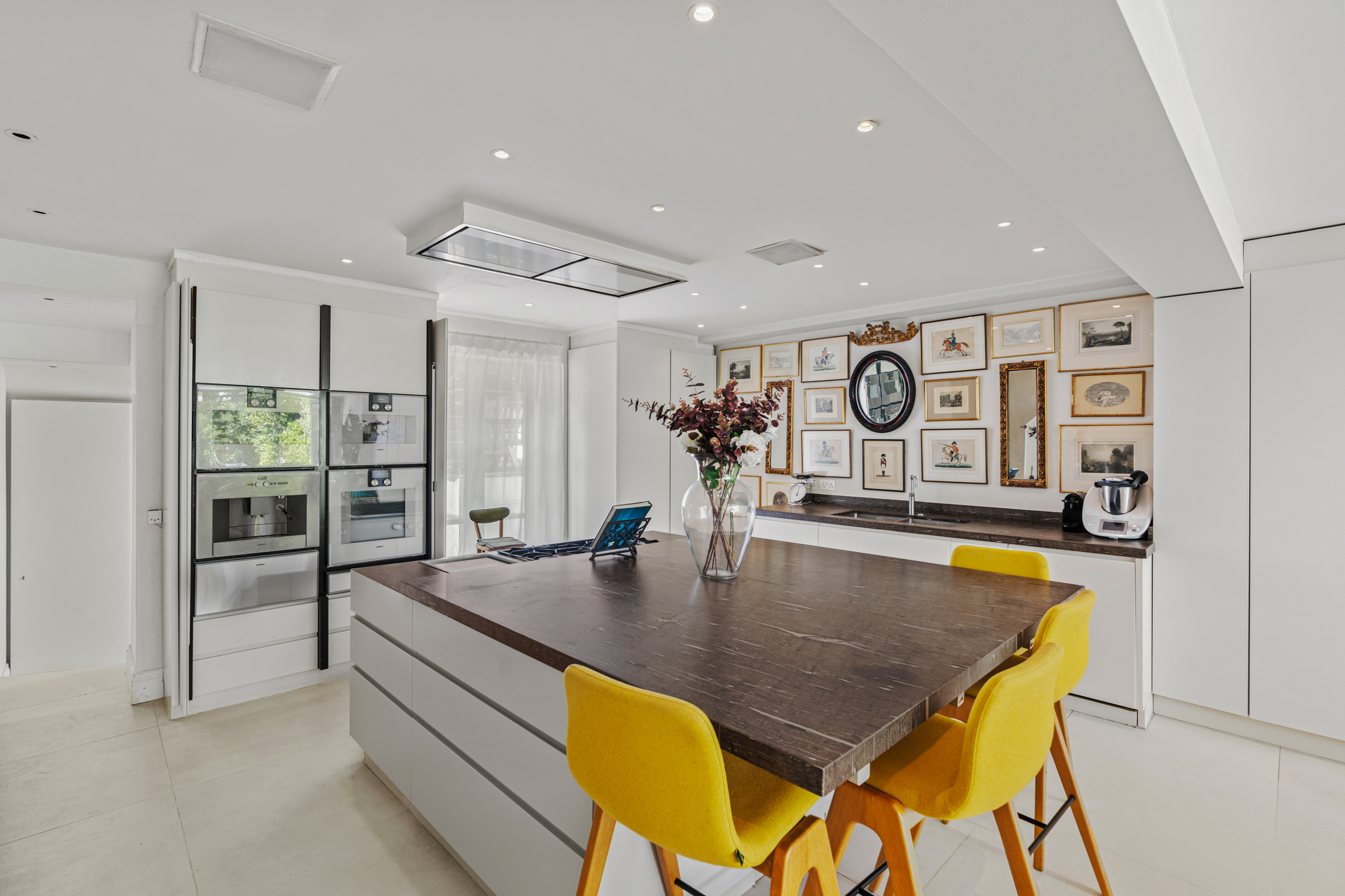  Beautifully Finished Victorian Townhouse Moments from High Street Kensington - 物件實景