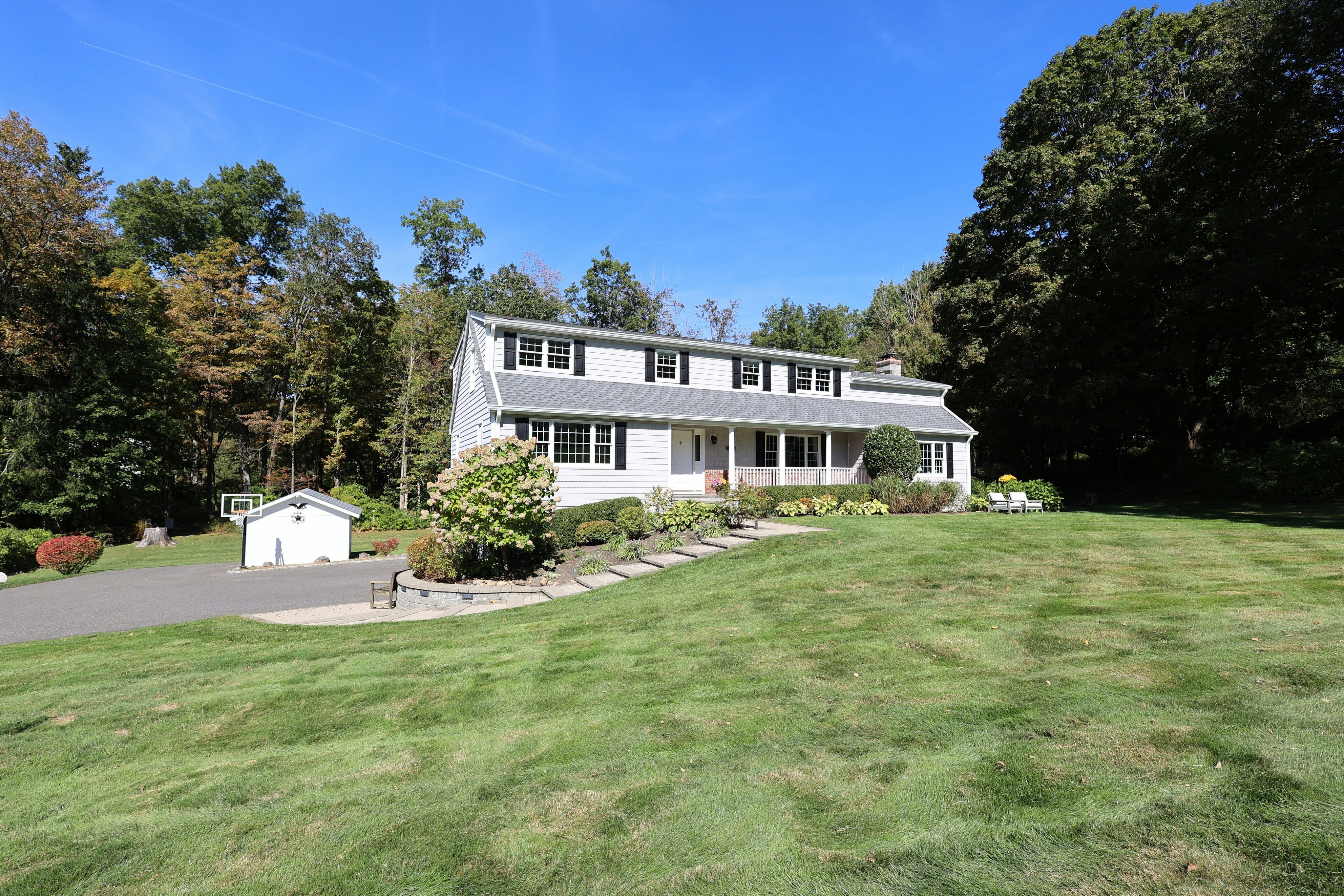  Exceptional Colonial In Westmoreland Neighborhood - 物件實景