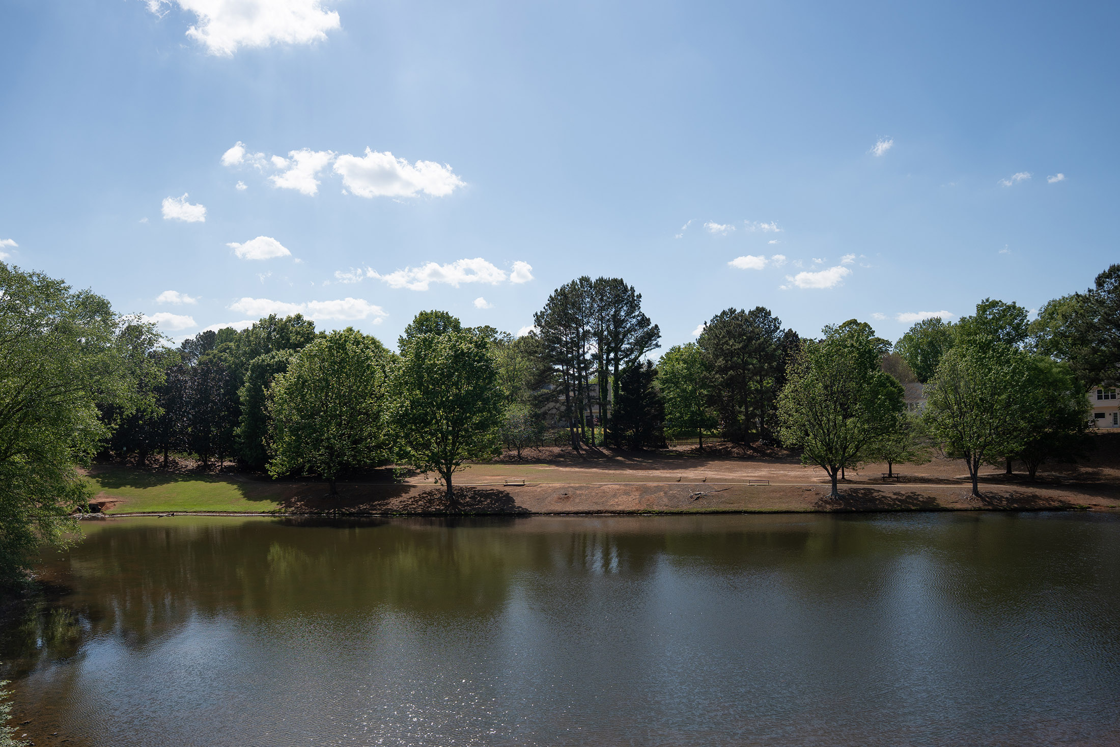  Tucked Within One of Kennesaw’s Most Sought-After Lake Communities - 物件實景