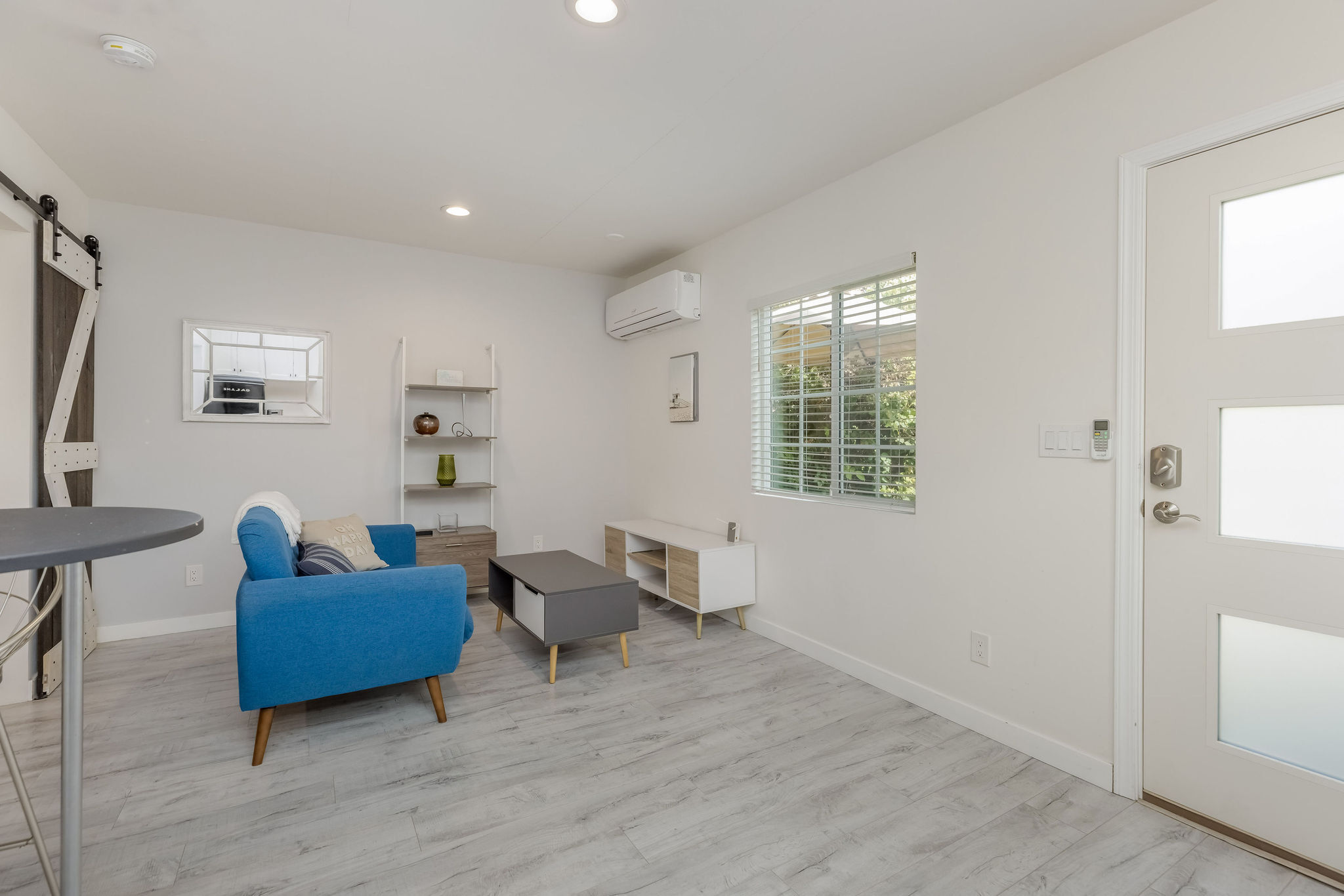  4931 Coolidge Ave - 物件實景