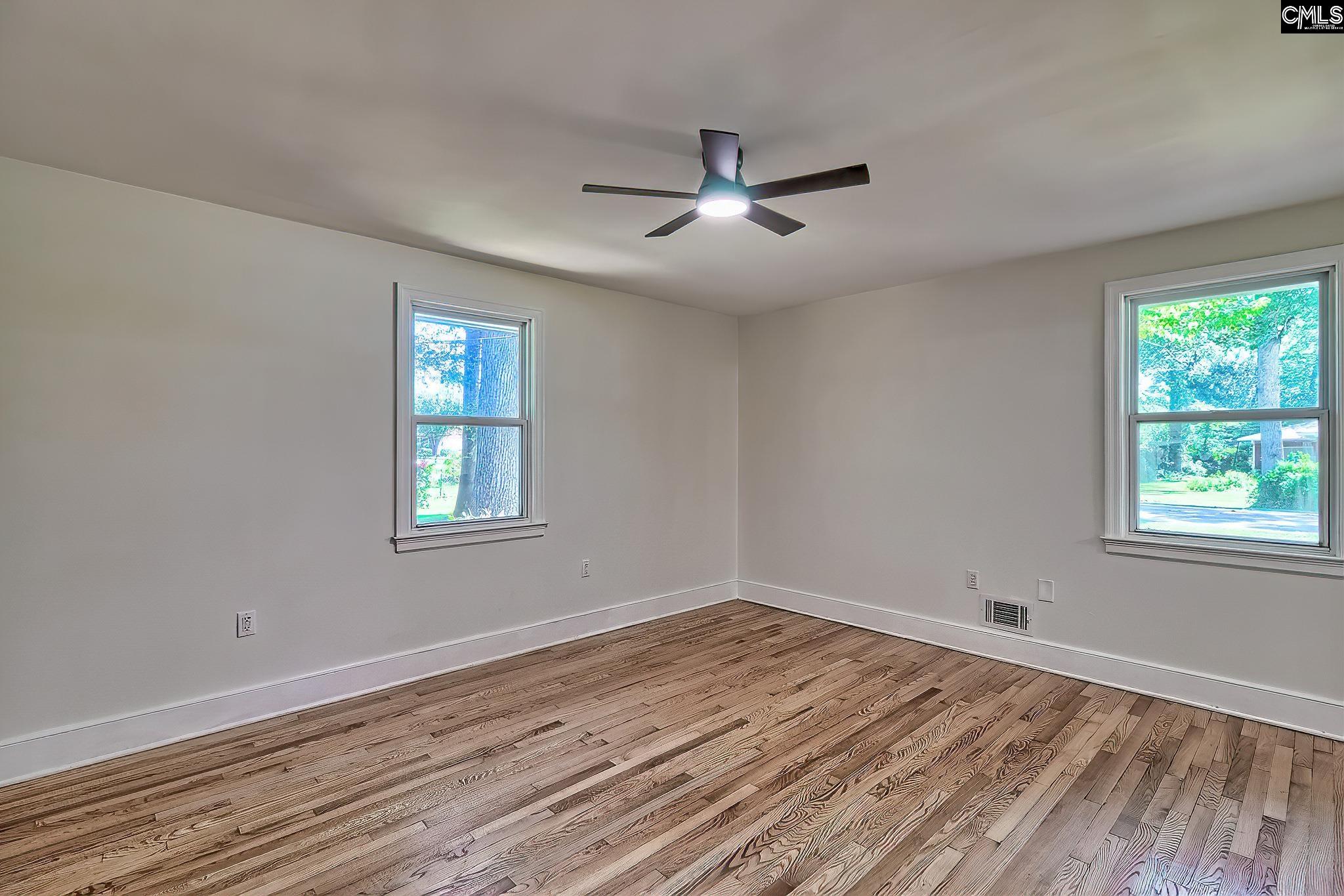 Cayce, South Carolina, 29033, United States, 3 Bedrooms Bedrooms, ,3 BathroomsBathrooms,Residential,For Sale,1875561