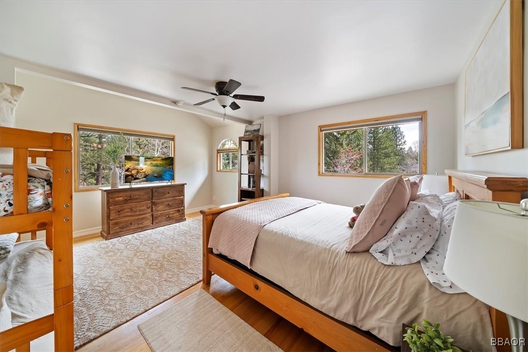Big Bear Lake, California, 92315, United States, 4 Bedrooms Bedrooms, ,3 BathroomsBathrooms,Residential,For Sale,1827094