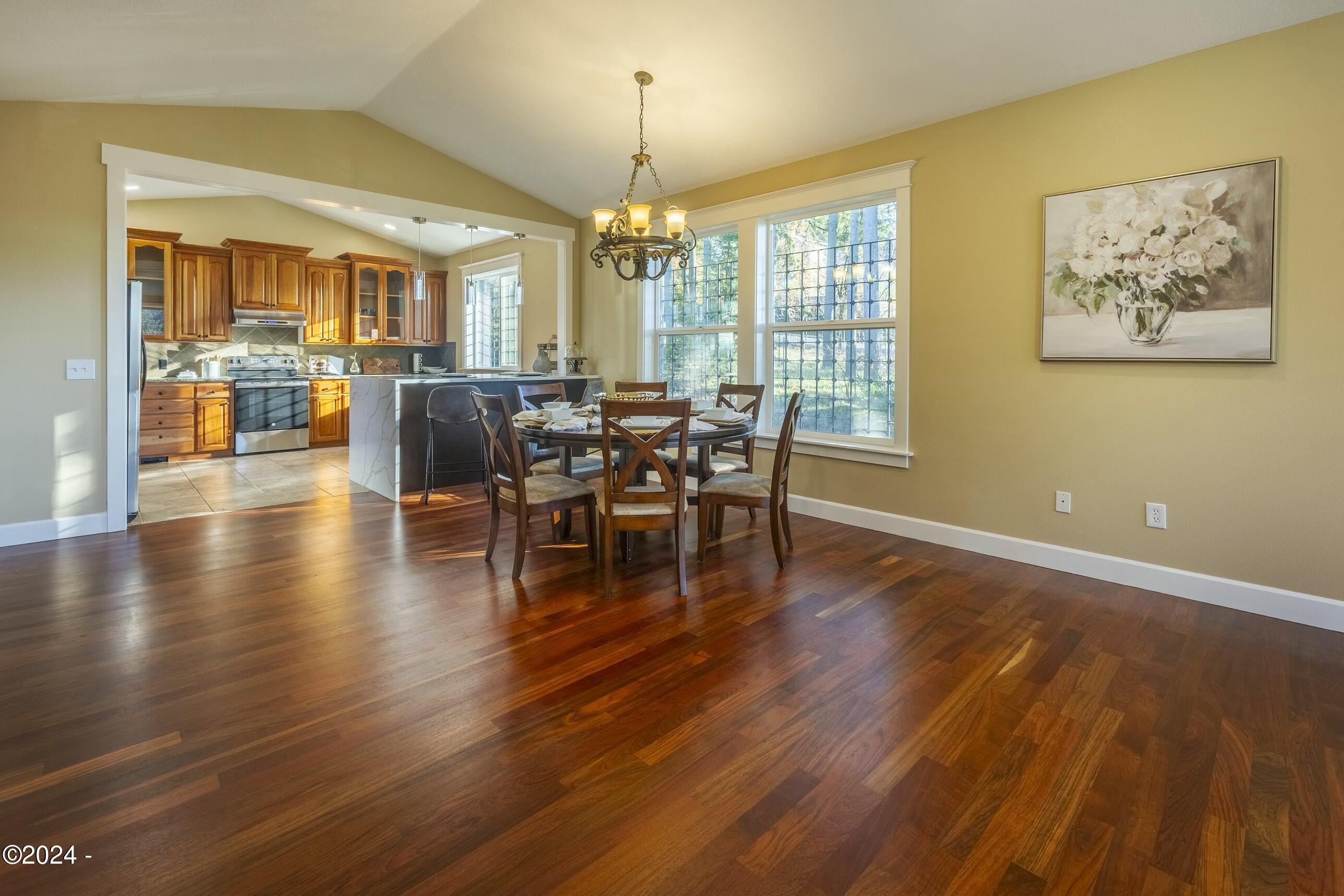 12989 SE Mountain Gate, Happy Valley, Oregon, 97086, United States, 4 Bedrooms Bedrooms, ,5 BathroomsBathrooms,Residential,For Sale,12989 SE Mountain Gate,1668514