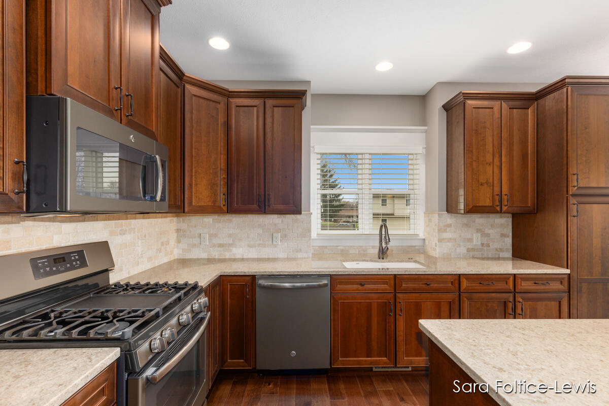 Grandville, Michigan, 49418, United States, 4 Bedrooms Bedrooms, ,3 BathroomsBathrooms,Residential,For Sale,1937298