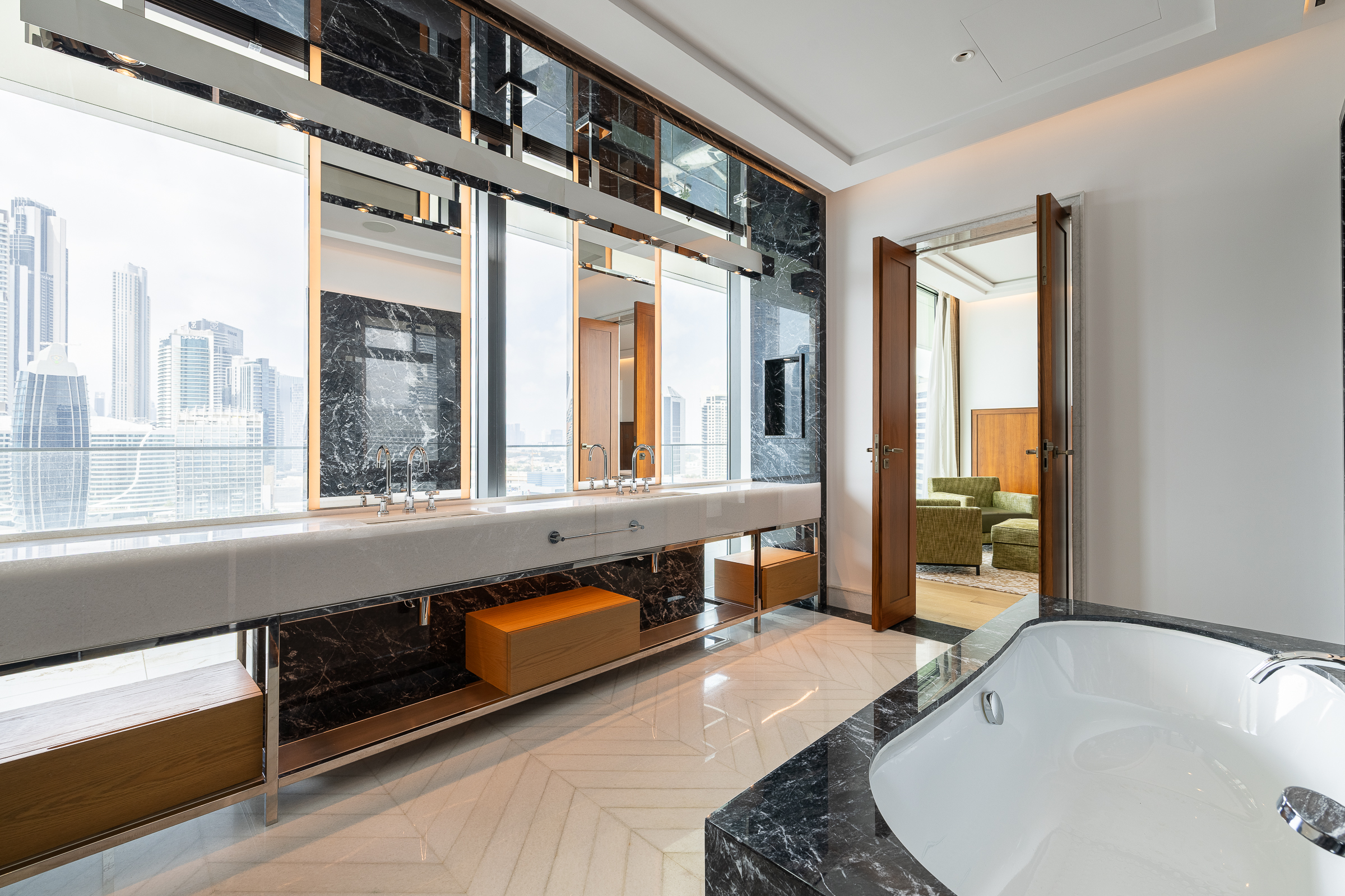  Sophisticated Lateral Home in Dorchester Collection - 物件實景