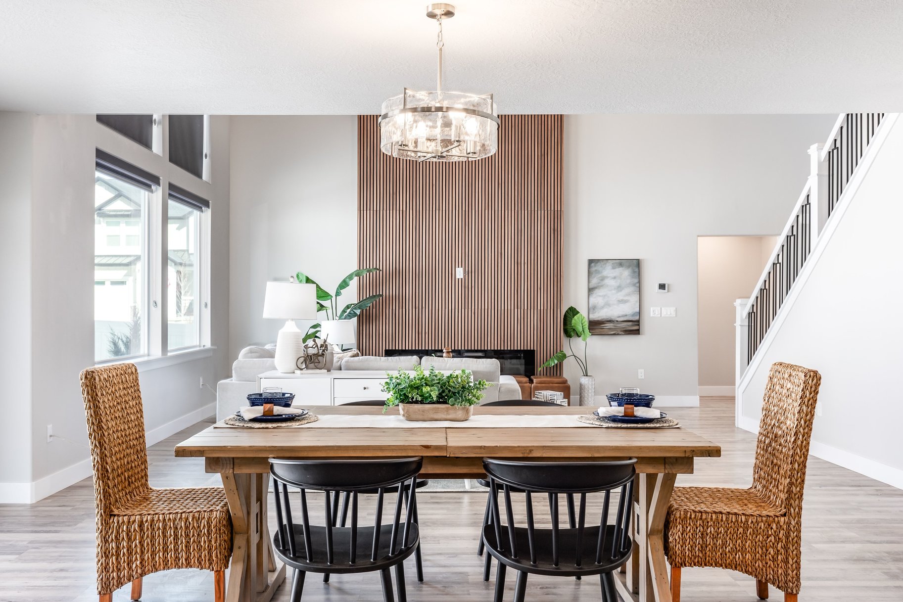  Fantastically Upgraded 2-Story Home with Theater and ADU - 物件實景