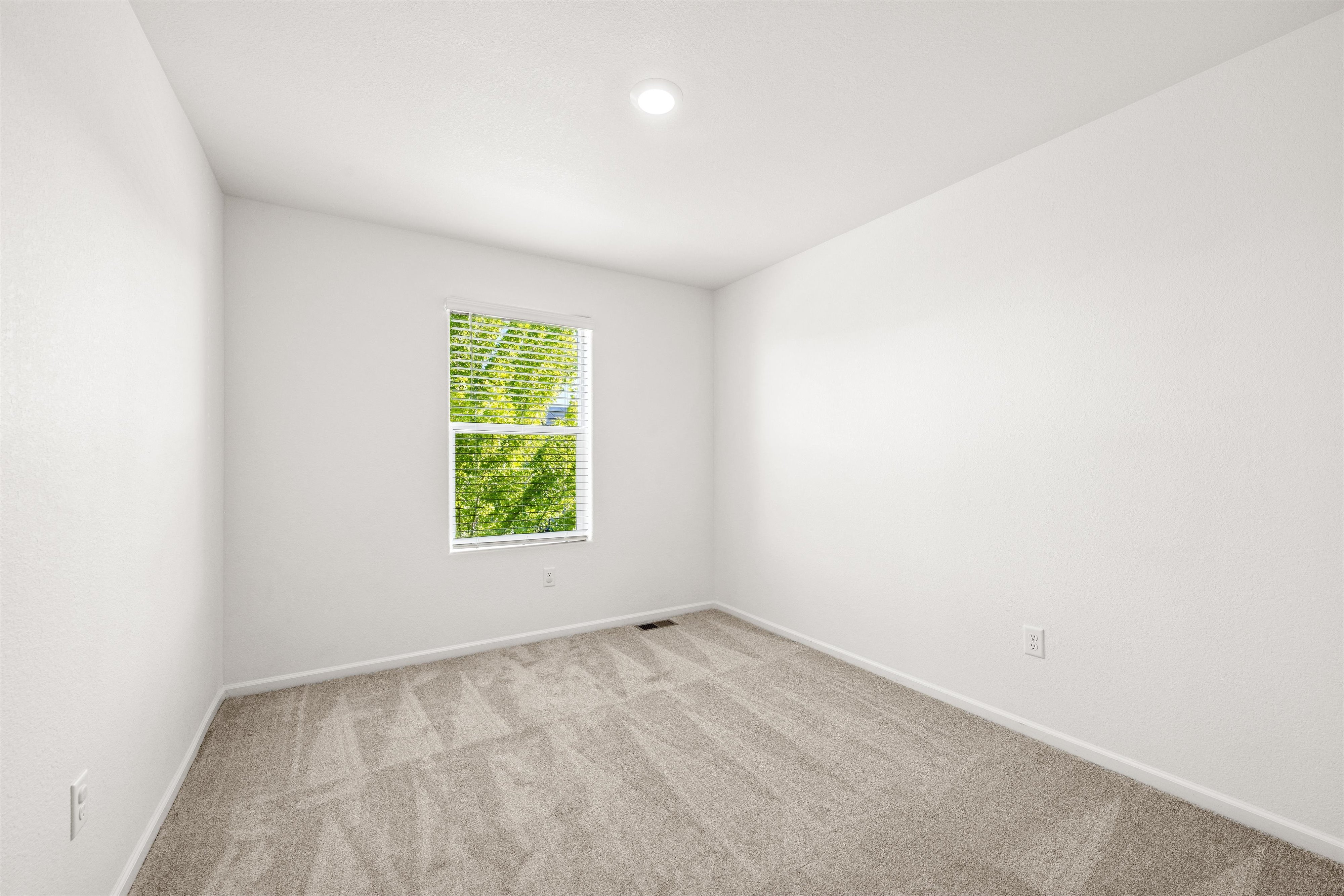  Move-In Ready, with Thoughtful and Unique Design Features - 物件實景