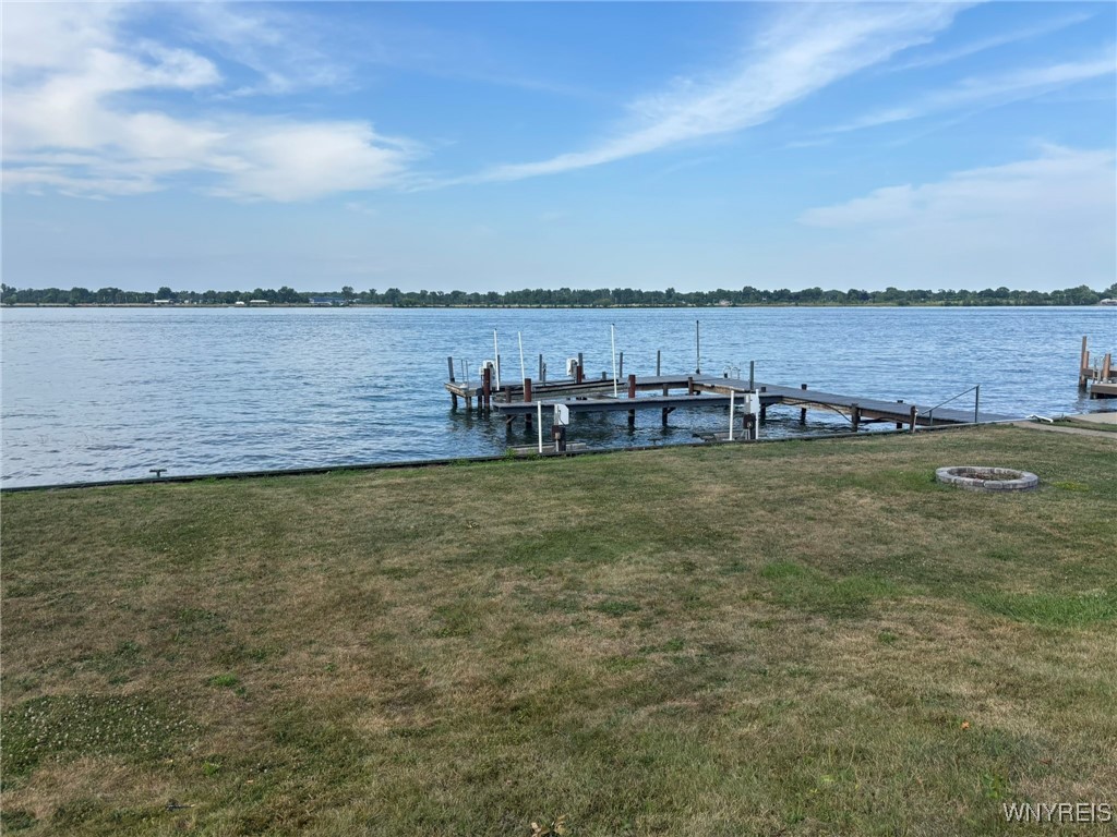 Grand Island, New York, 14072, United States, 3 Bedrooms Bedrooms, ,2 BathroomsBathrooms,Residential,For Sale,1904293