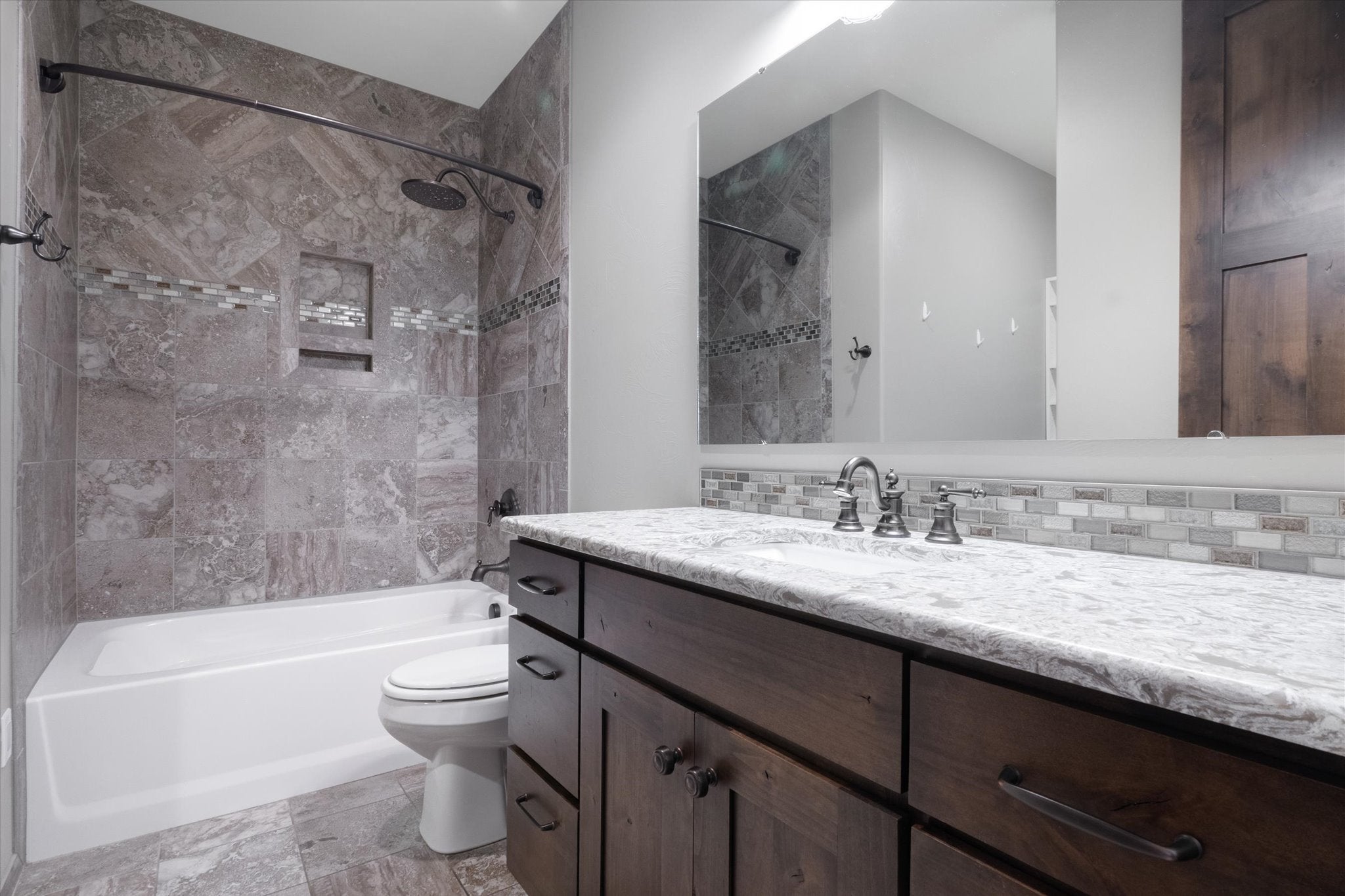 Clancy, Montana, 59634, United States, 4 Bedrooms Bedrooms, ,5 BathroomsBathrooms,Residential,For Sale,1991363