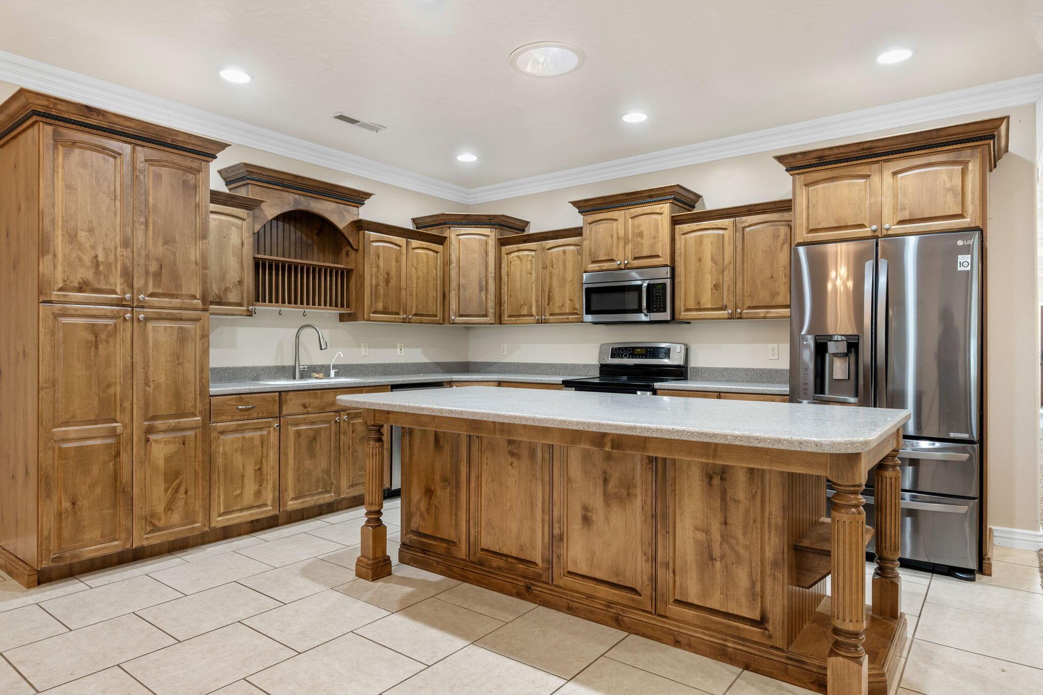 Hurricane, Utah, 84737, United States, 2 Bedrooms Bedrooms, ,3 BathroomsBathrooms,Residential,For Sale,1842468