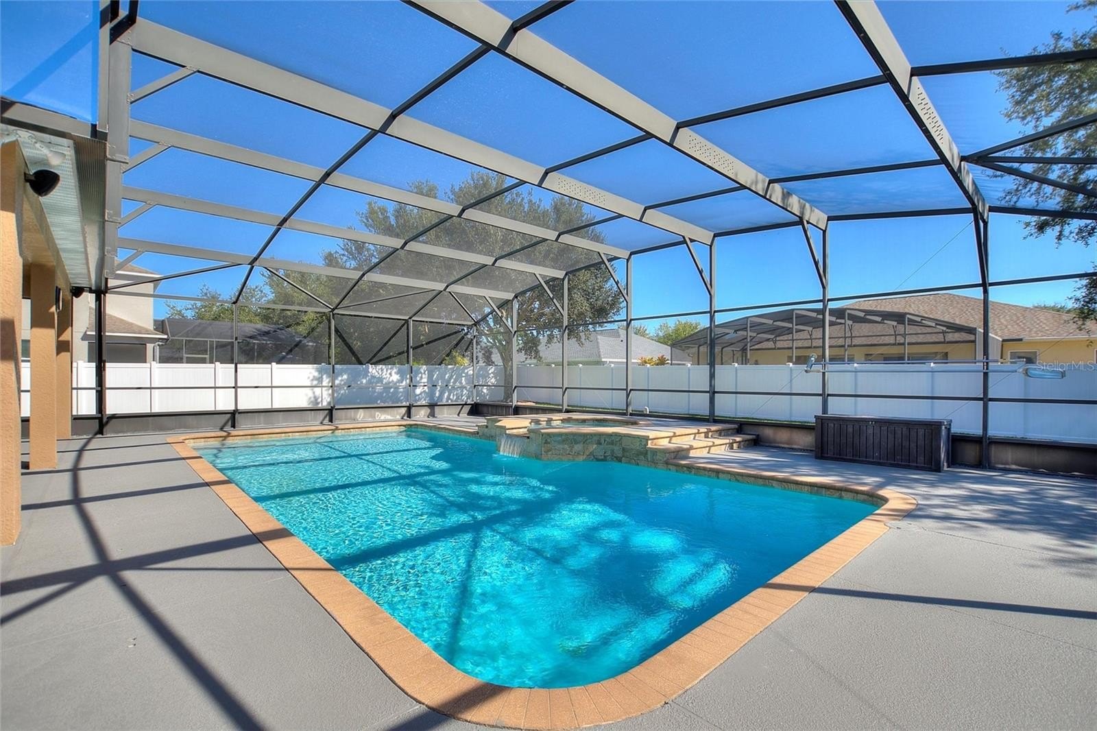 AUBURNDALE, Florida, 33823, United States, 5 Bedrooms Bedrooms, ,5 BathroomsBathrooms,Residential,For Sale,1986097