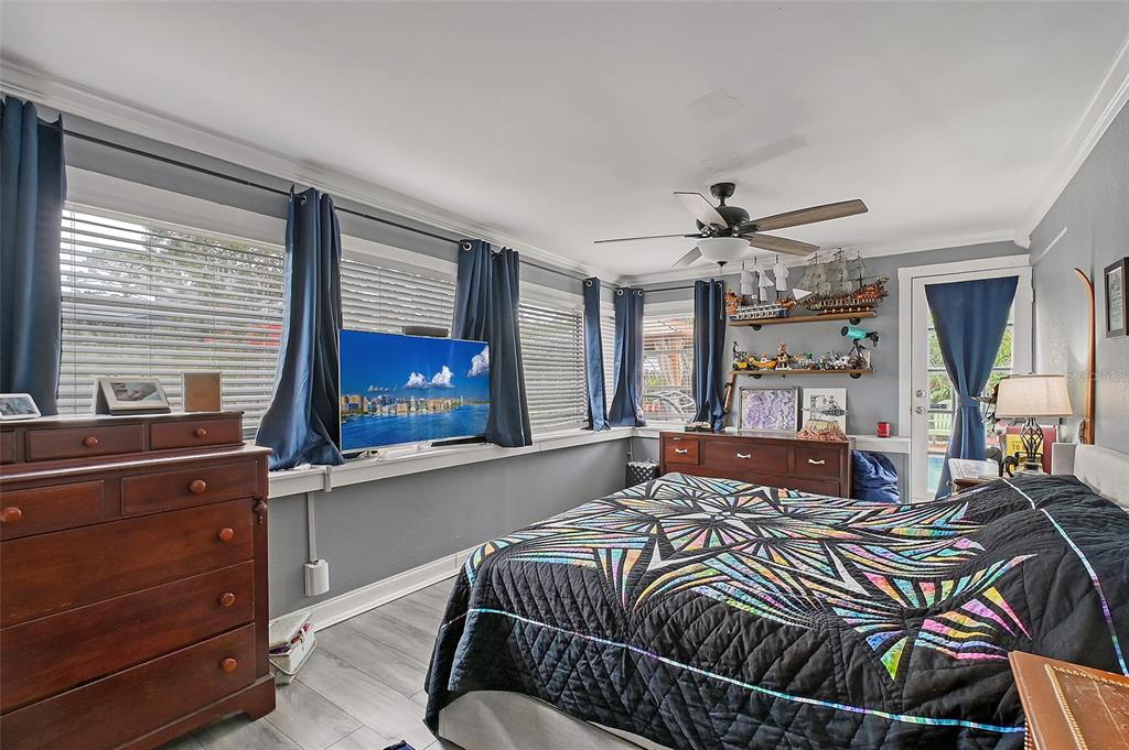 Sarasota, Florida, 34239, United States, 4 Bedrooms Bedrooms, ,2 BathroomsBathrooms,Residential,For Sale,1942091