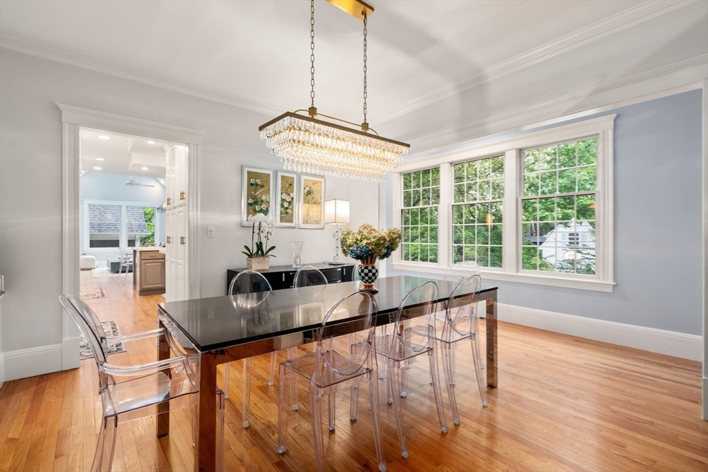 Newton, Massachusetts, 02468, United States, 5 Bedrooms Bedrooms, ,6 BathroomsBathrooms,Residential,For Sale,1805329