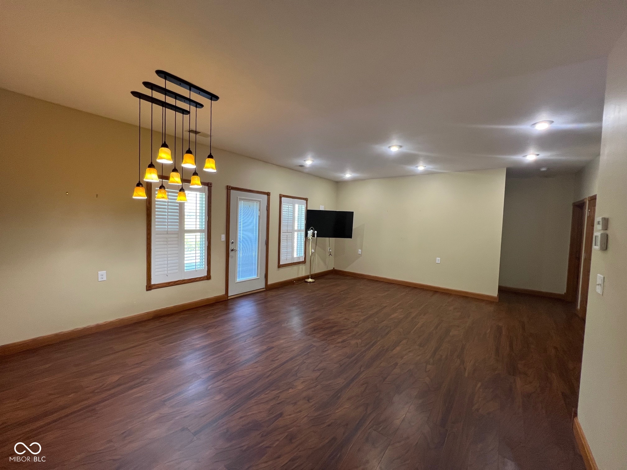 Farmersburg, Indiana, 47850, United States, 3 Bedrooms Bedrooms, ,2 BathroomsBathrooms,Residential,For Sale,1915515