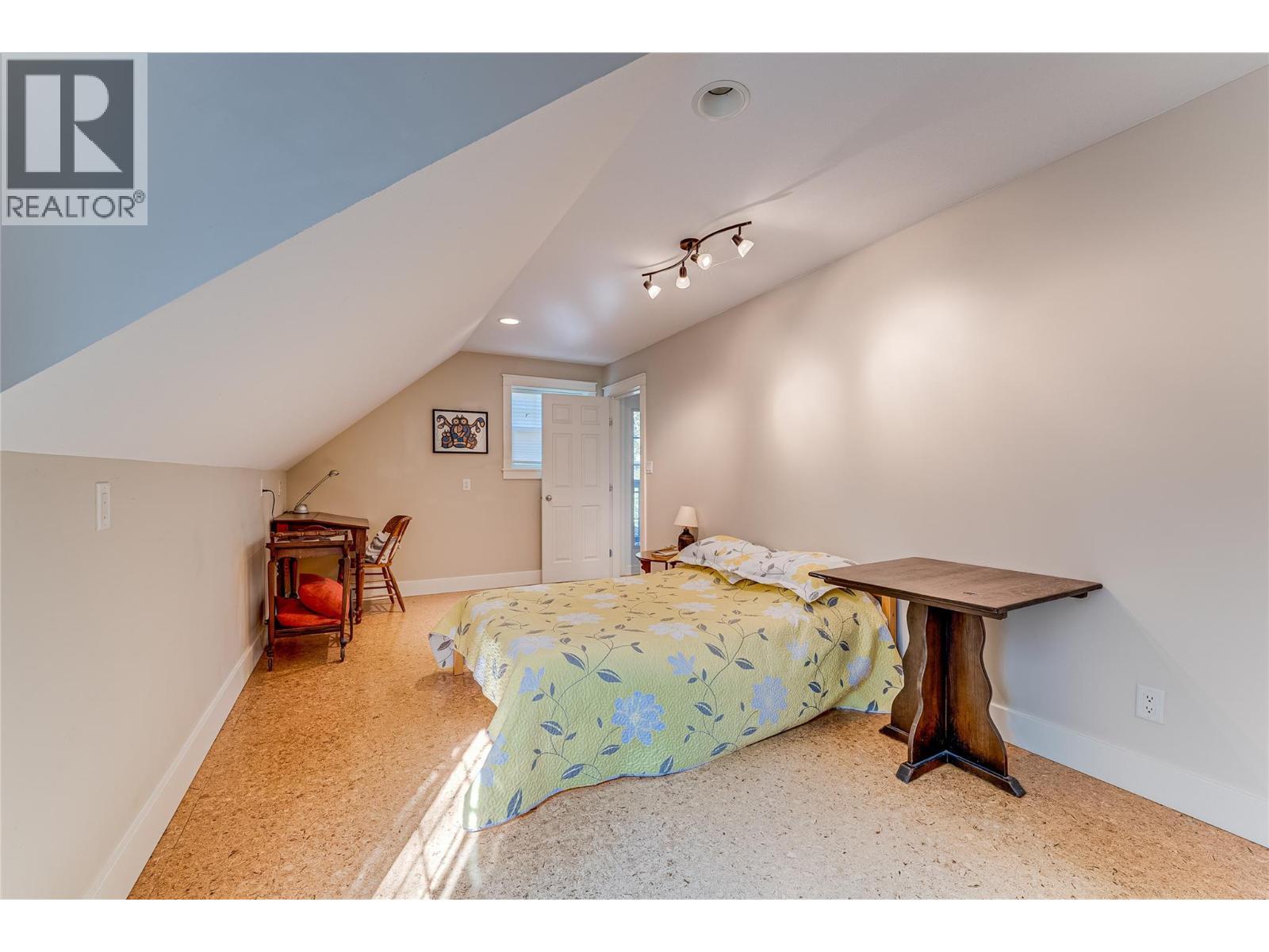 VERNON, British Columbia, V1T 2P9, CA, 5 Bedrooms Bedrooms, ,4 BathroomsBathrooms,Residential,For Sale,1948621