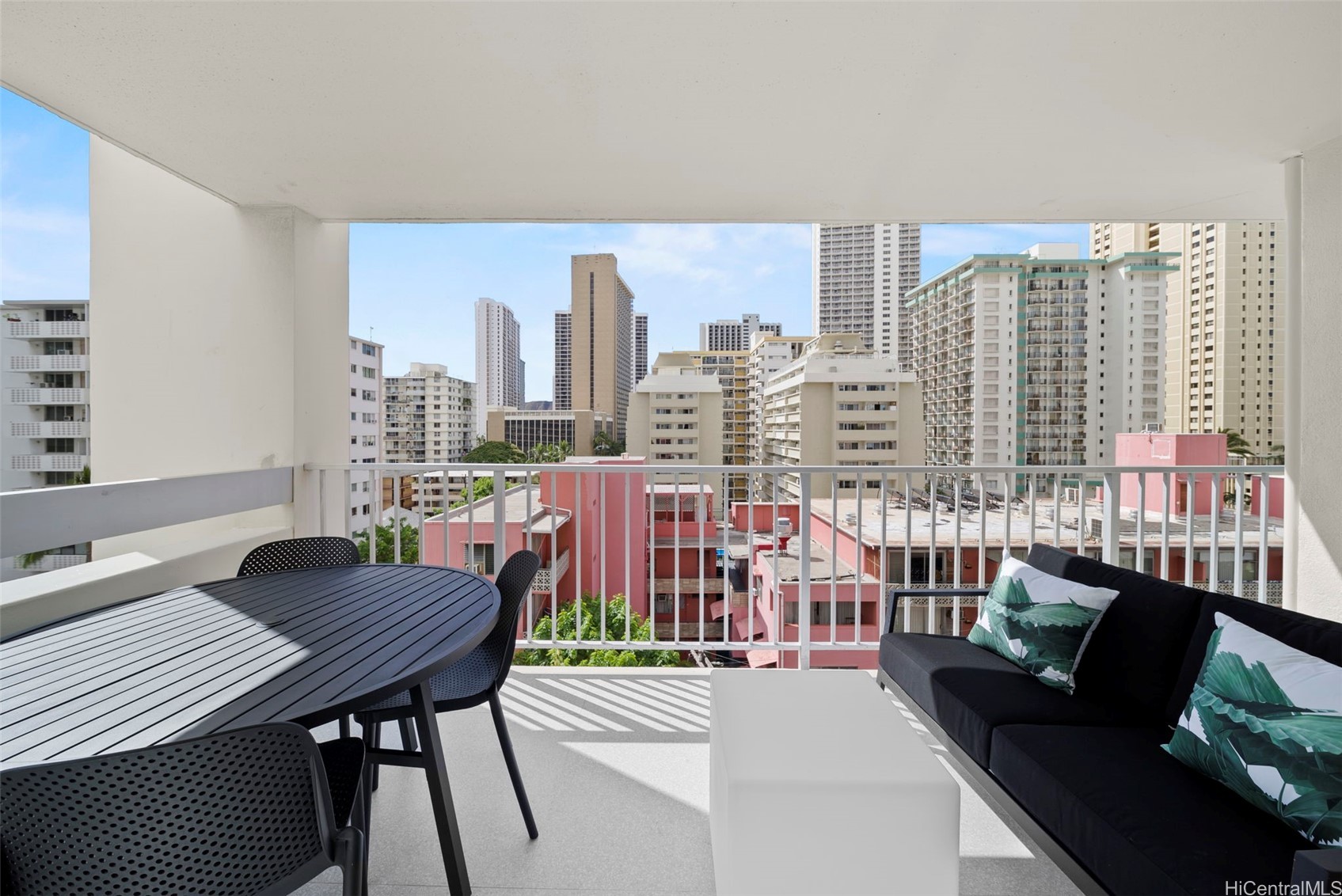 Honolulu, Hawaii, 96815, United States, 1 Bedroom Bedrooms, ,1 BathroomBathrooms,Residential,For Sale,1917865