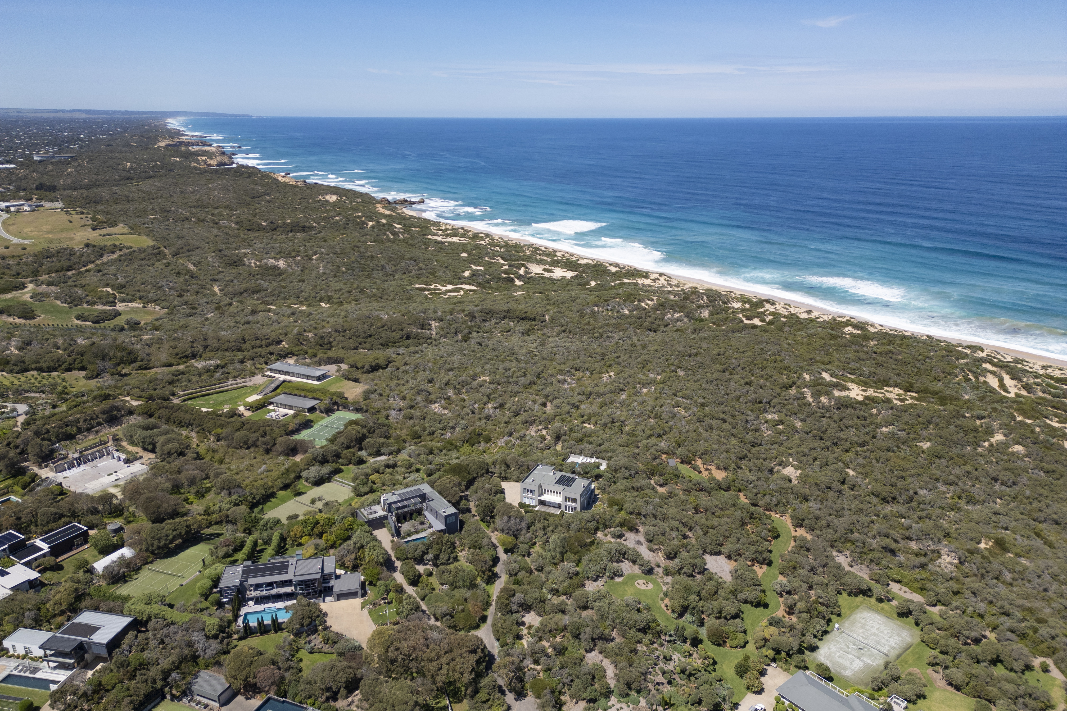  11 Paringa Road, PORTSEA - 物件實景