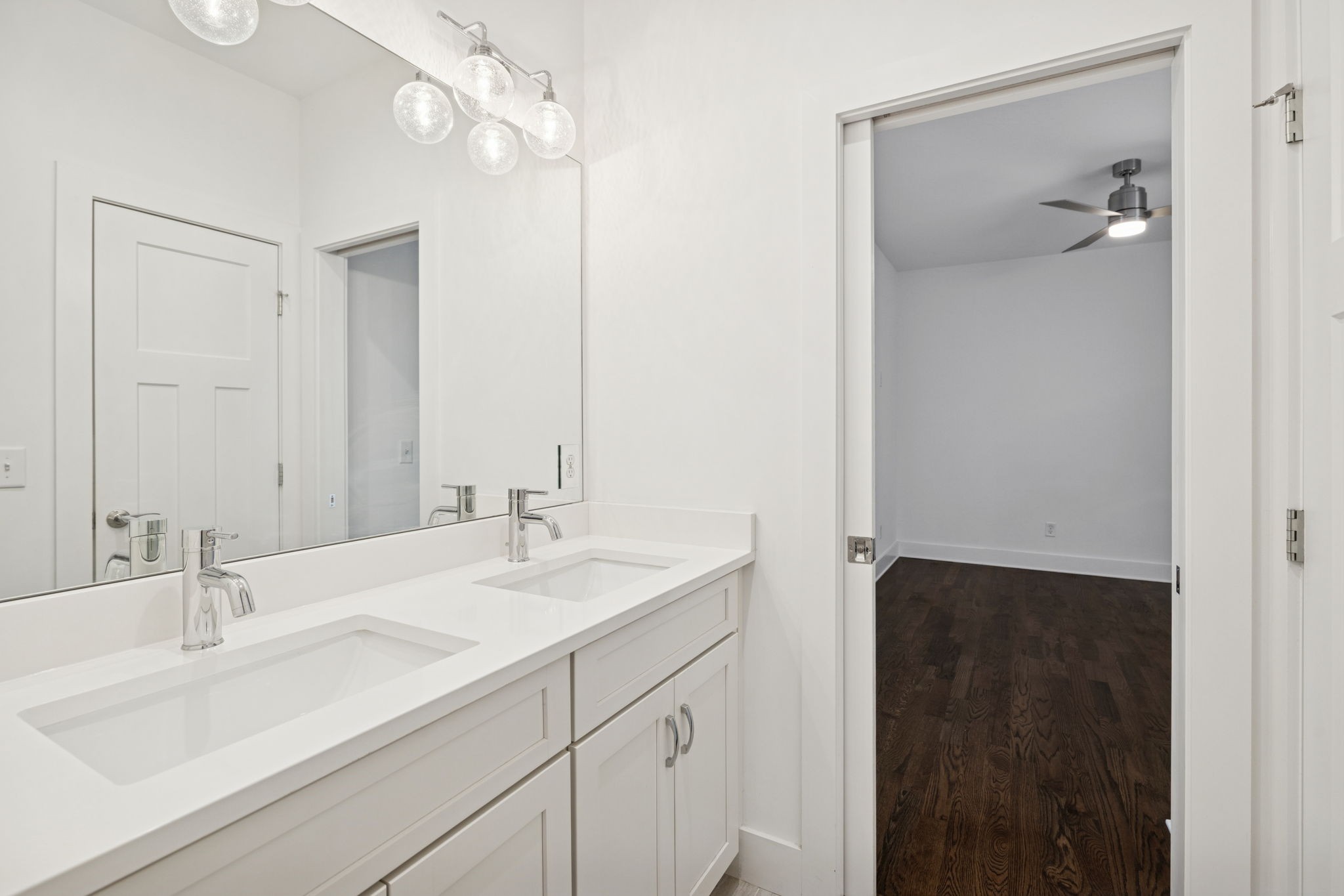 Nashville, Tennessee, 37209, United States, 3 Bedrooms Bedrooms, ,3 BathroomsBathrooms,Residential,For Sale,2001749