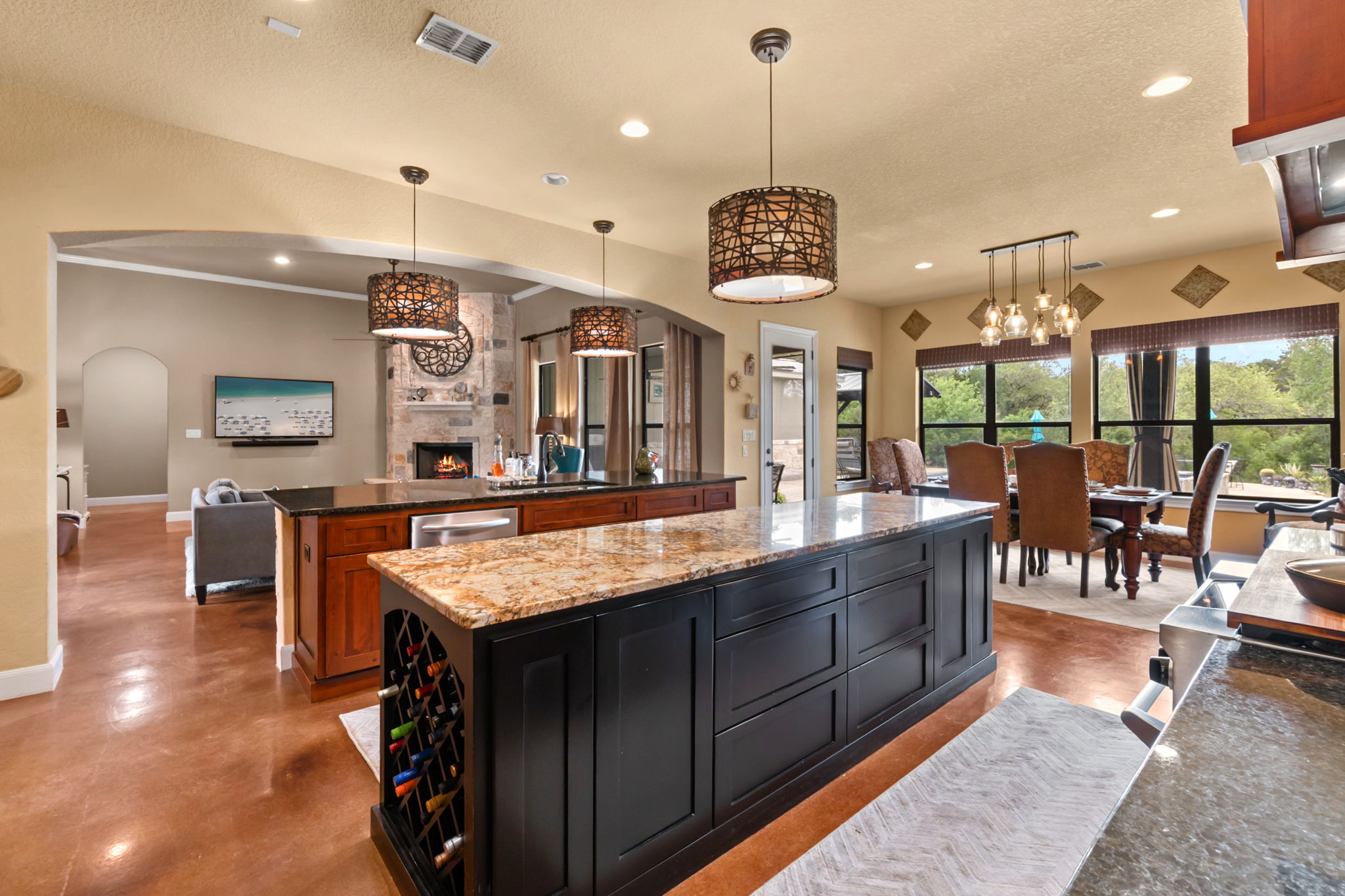  Private Hilltop Estate Overlooking Government Canyon - 物件實景