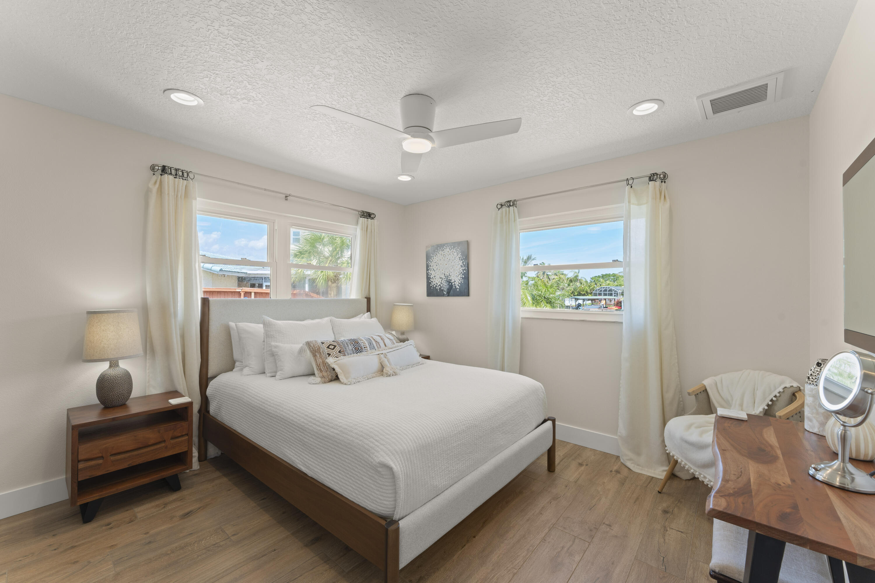 Cocoa Beach, Florida, 32931, United States, 4 Bedrooms Bedrooms, ,2 BathroomsBathrooms,Residential,For Sale,1981762