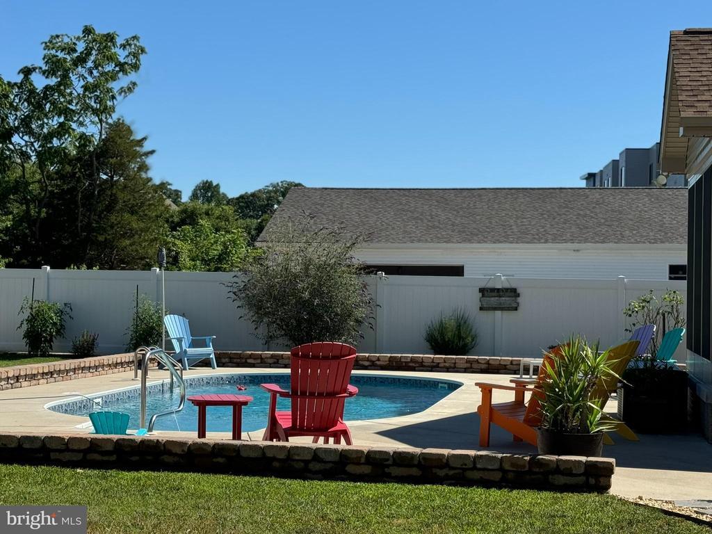 Rehoboth Beach, Delaware, 19971, United States, 3 Bedrooms Bedrooms, ,3 BathroomsBathrooms,Residential,For Sale,1794039