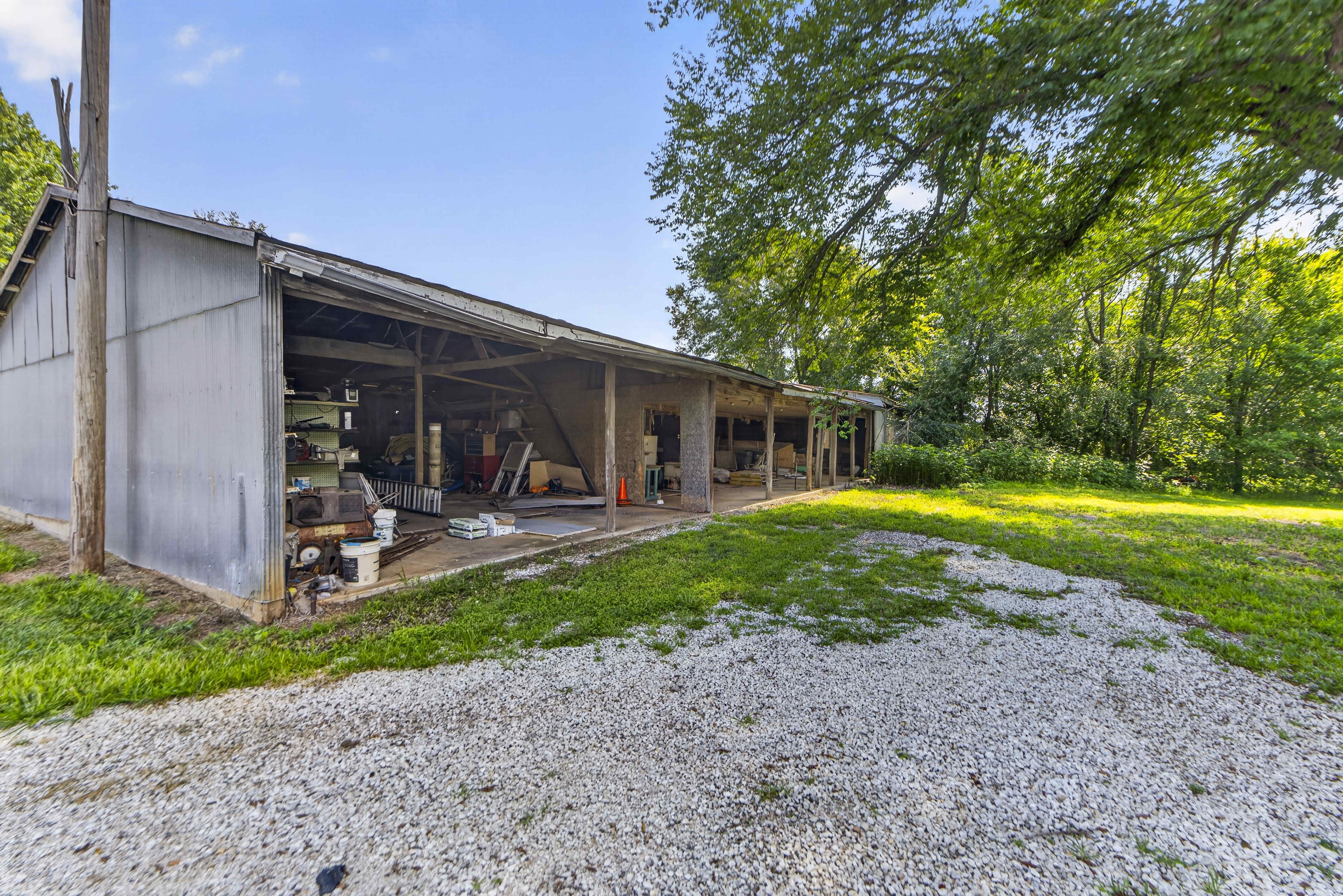  26025 Metcalf Road, Louisburg, KS 66053 - 物件實景