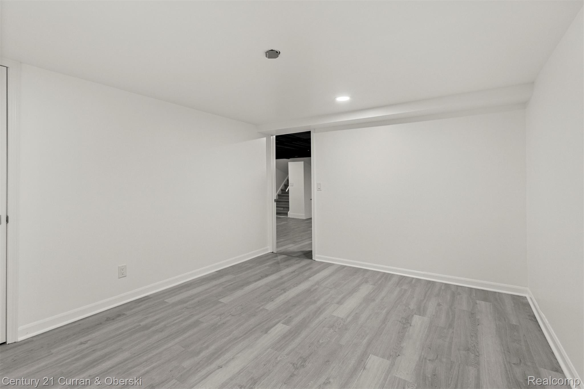 Livonia, Michigan, 48152, United States, 3 Bedrooms Bedrooms, ,3 BathroomsBathrooms,Residential,For Sale,2011700