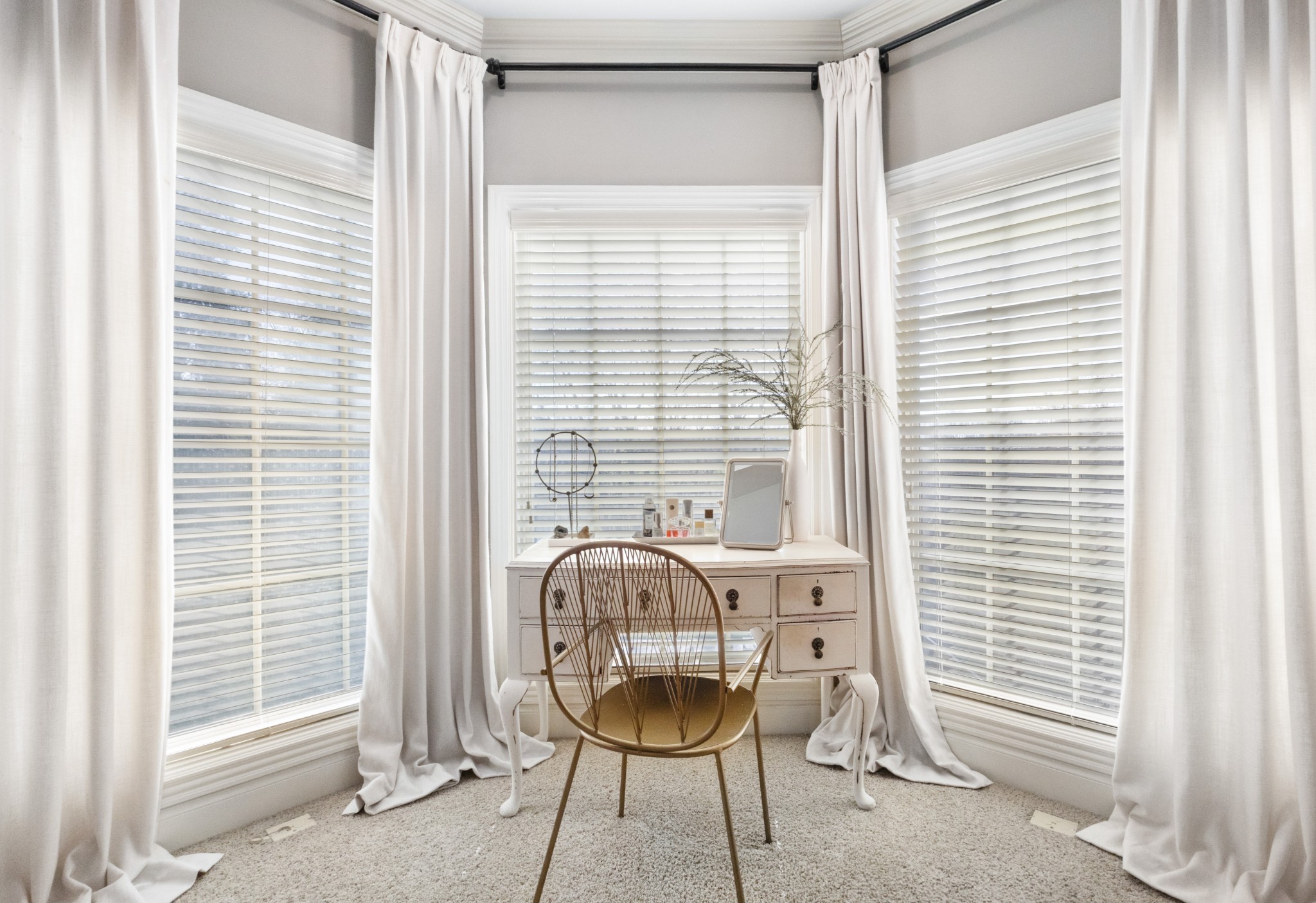 Clarksville, Tennessee, 37043, United States, 4 Bedrooms Bedrooms, ,5 BathroomsBathrooms,Residential,For Sale,1997798