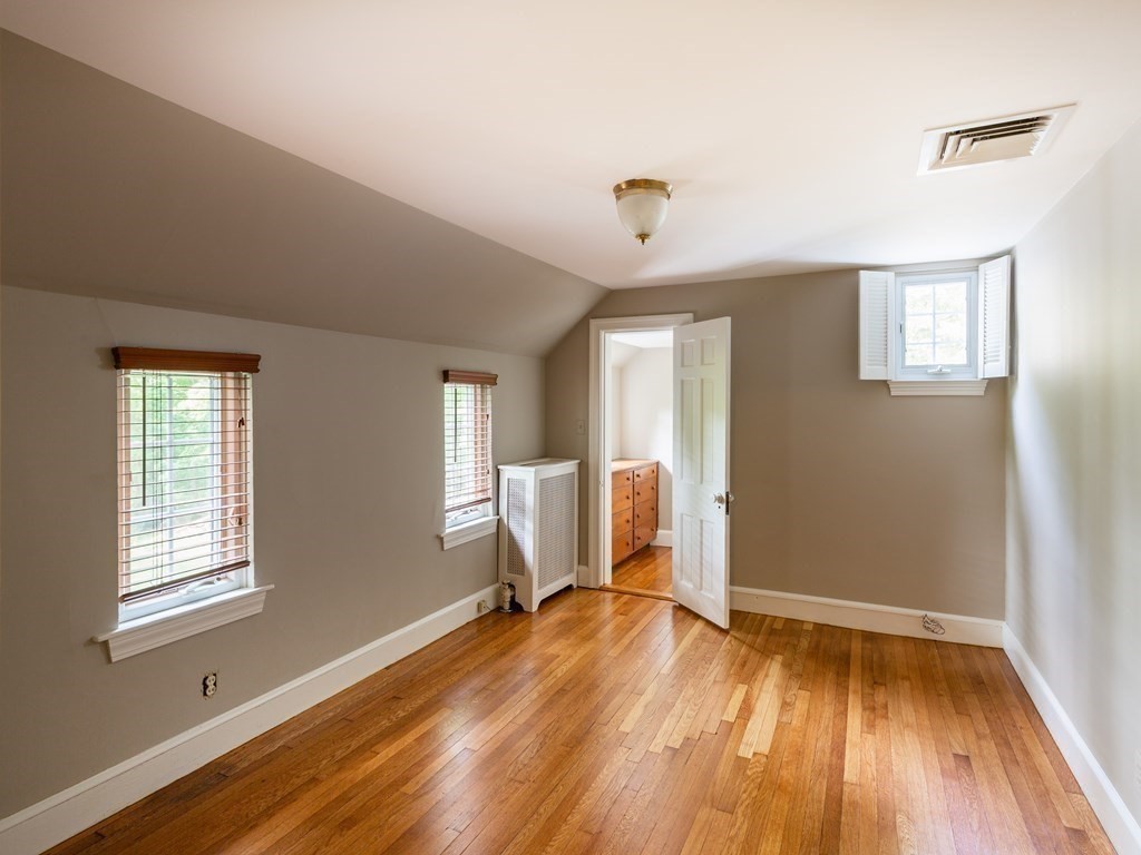 Brockton, Massachusetts, 02301, United States, 5 Bedrooms Bedrooms, ,3 BathroomsBathrooms,Residential,For Sale,1879752