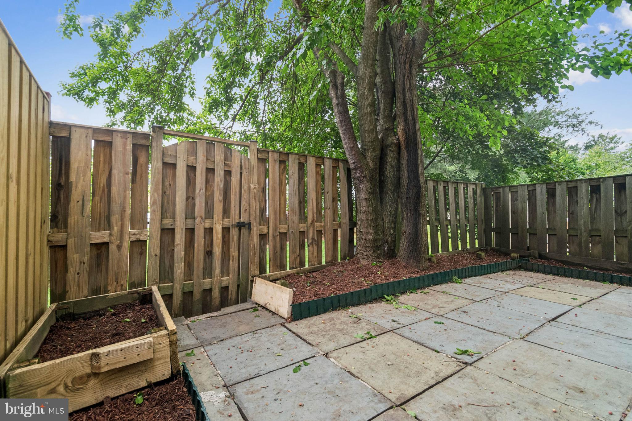 Gaithersburg, Maryland, 20878, United States, 3 Bedrooms Bedrooms, ,3 BathroomsBathrooms,Residential,For Sale,1889859
