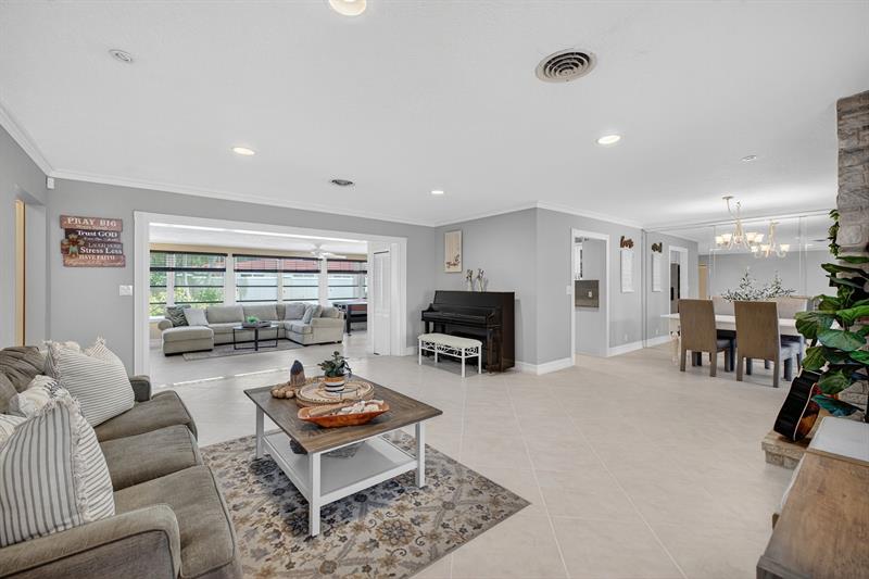 Fort Lauderdale, Florida, 33308, United States, 4 Bedrooms Bedrooms, ,3 BathroomsBathrooms,Residential,For Sale,1912260