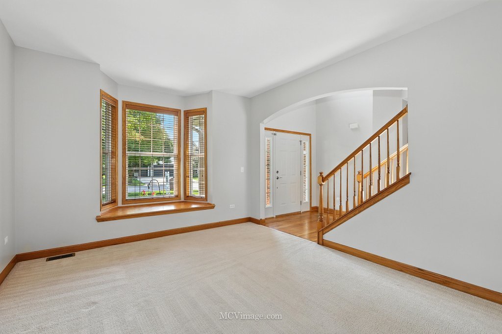 Plainfield, Illinois, 60586, United States, 5 Bedrooms Bedrooms, ,3 BathroomsBathrooms,Residential,For Sale,1927144