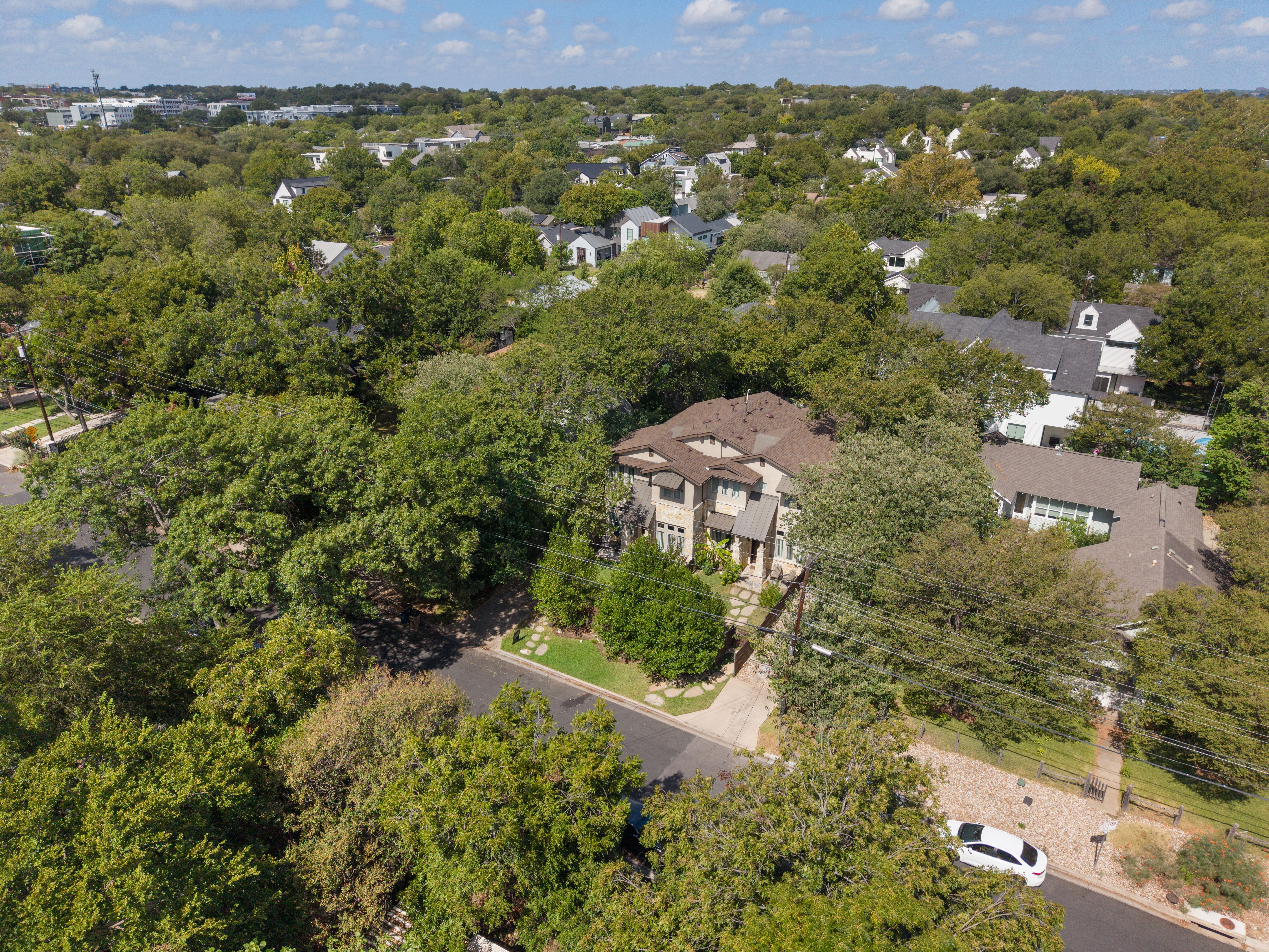  Refined Barton Hills Living  Private Garage  Exceptional 78704 Location - 物件實景