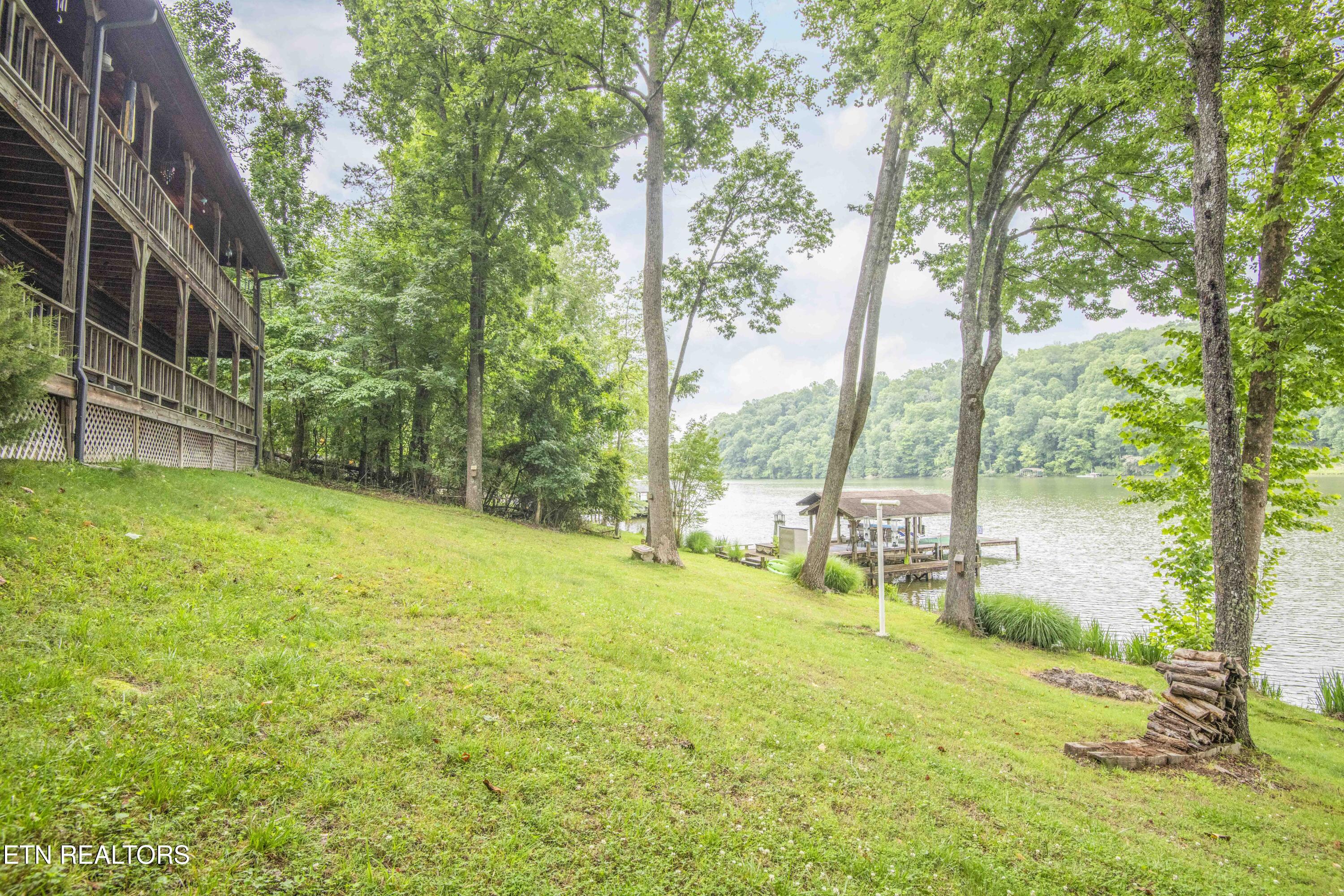 Kingston, Tennessee, 37763, United States, 3 Bedrooms Bedrooms, ,3 BathroomsBathrooms,Residential,For Sale,2013795