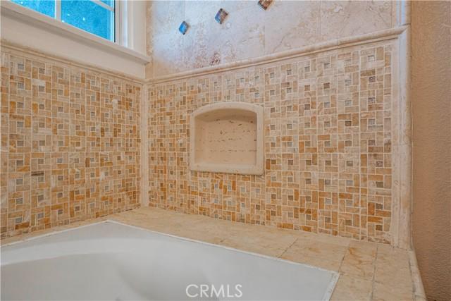Los Angeles, California, 90016, United States, 4 Bedrooms Bedrooms, ,2 BathroomsBathrooms,Residential,For Sale,1850746