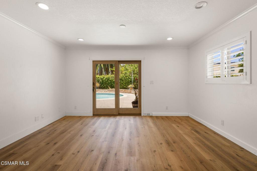 Newbury Park, California, 91320, United States, 5 Bedrooms Bedrooms, ,3 BathroomsBathrooms,Residential,For Sale,1885312