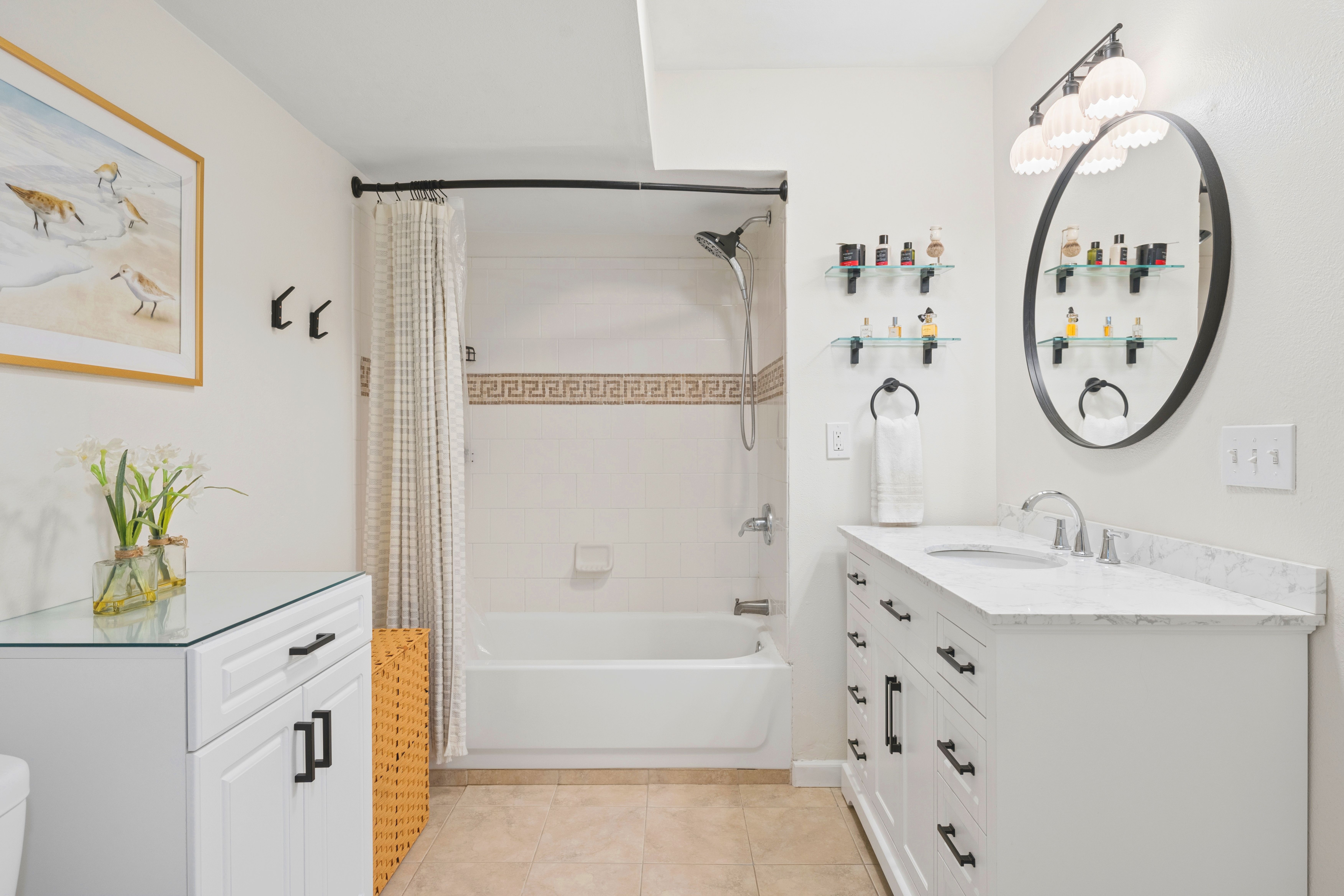  Updated Townhome Featuring a Bright & Open Main Level - 物件實景