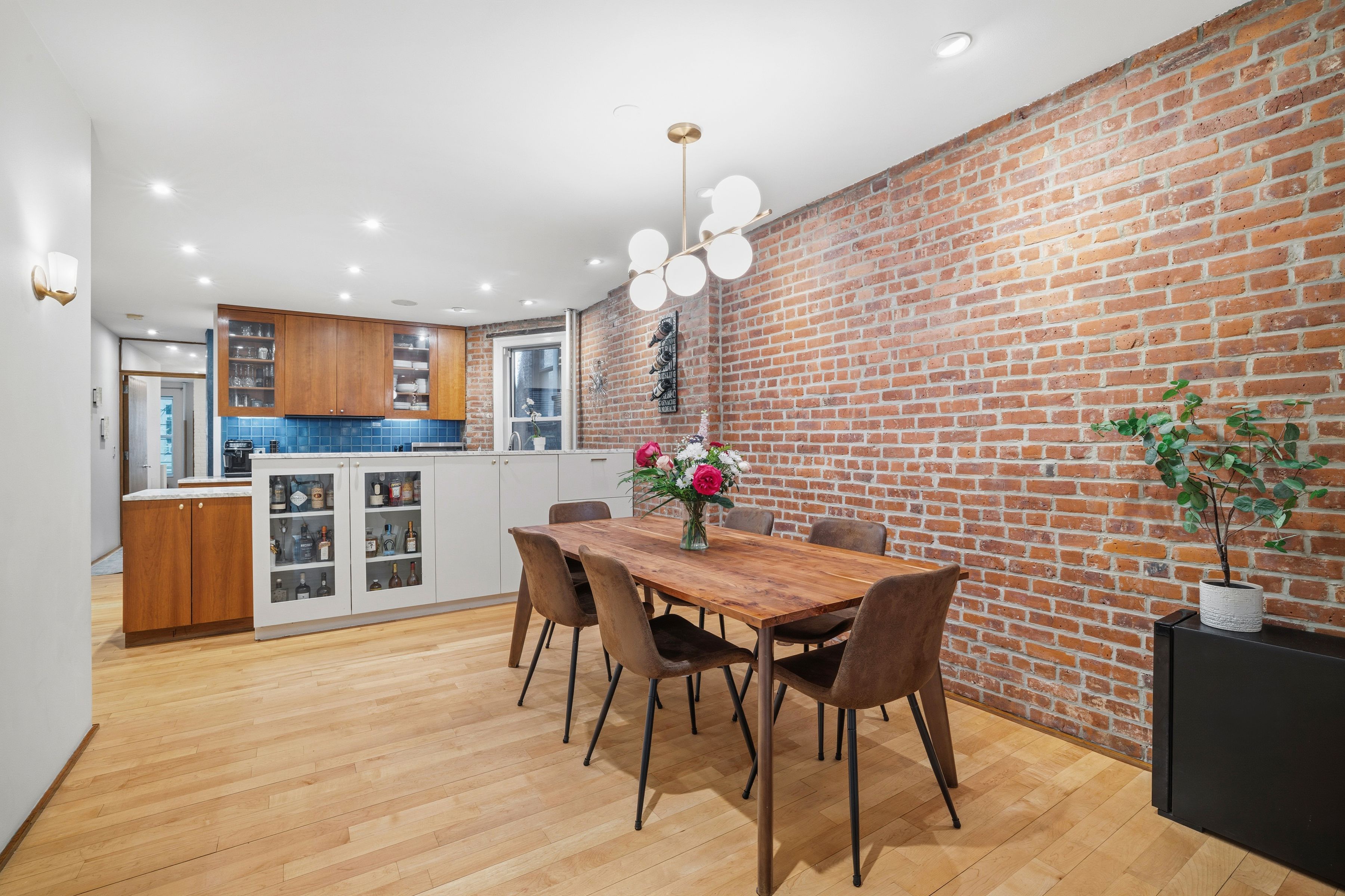  219 East 83rd Street - 物件實景